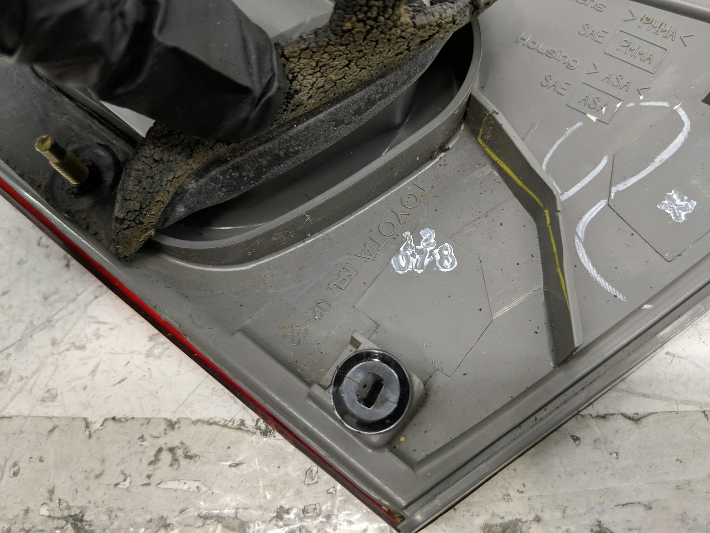 2001-2002 Toyota Corolla Tail Light Assembly Driver Left OEM Fits Fits 2001 2002 OEM Used Auto Parts - Oemusedautoparts1.com