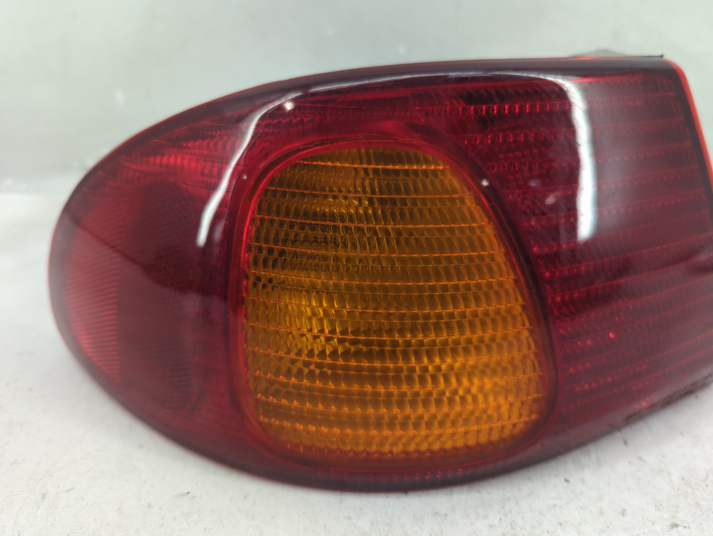 1998-2002 Toyota Corolla Tail Light Assembly Driver Left OEM P/N:4600247993 TY563-B000L Fits Fits 1998 1999 2000 2001 2002 O