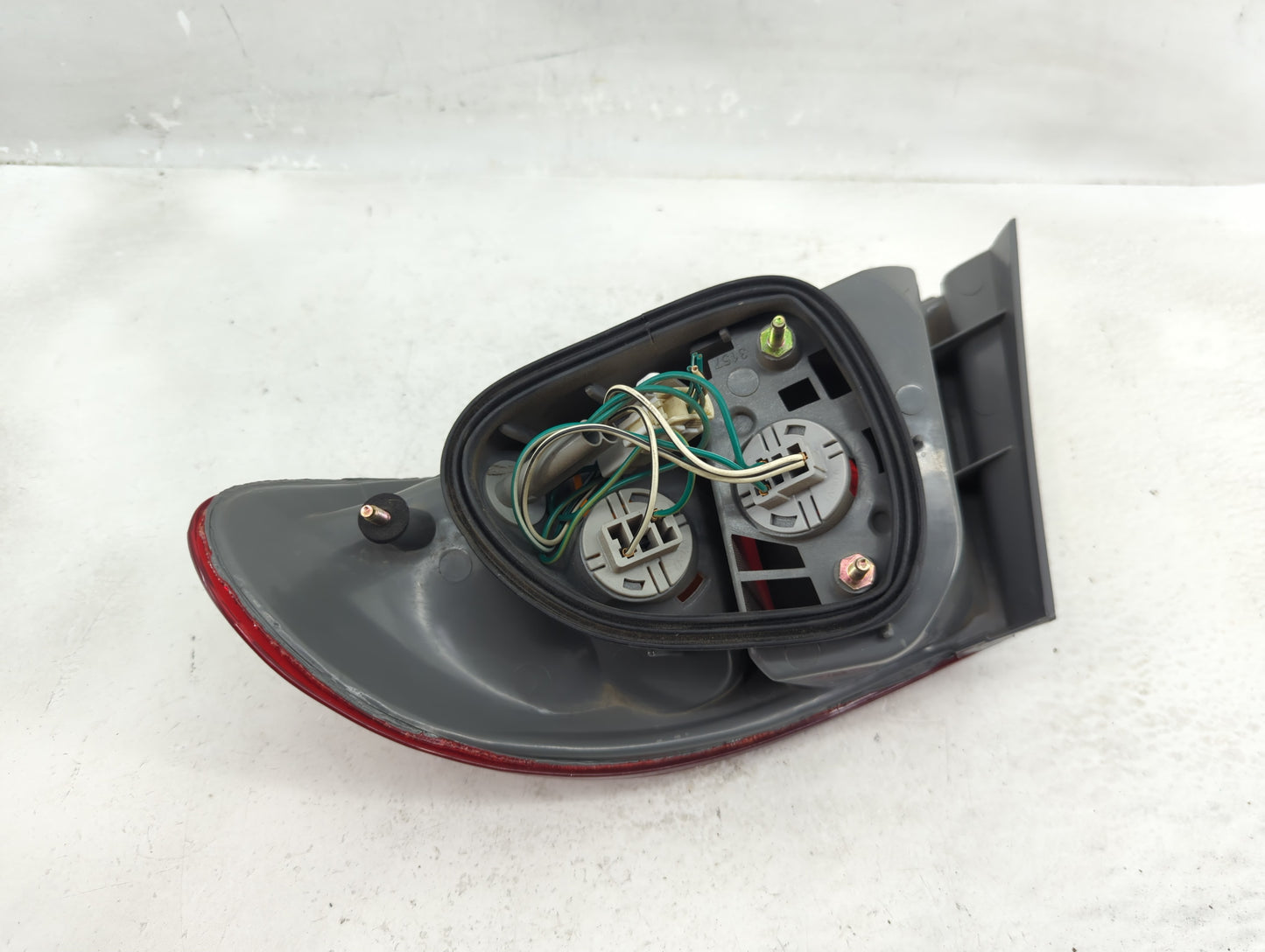 1998-2002 Toyota Corolla Tail Light Assembly Driver Left OEM P/N:4600247993 TY563-B000L Fits Fits 1998 1999 2000 2001 2002 O