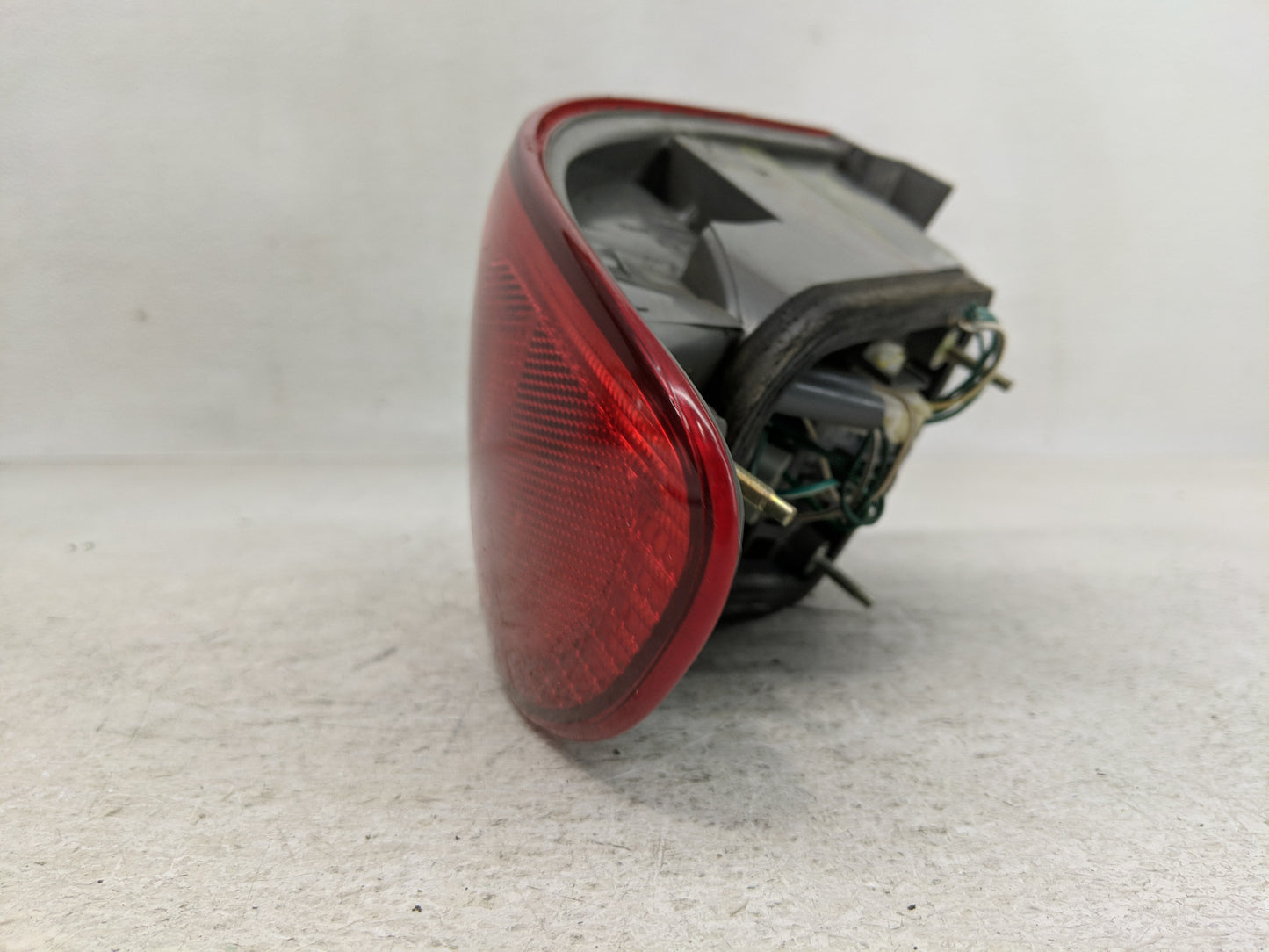 1998-2002 Toyota Corolla Tail Light Assembly Driver Left OEM P/N:4600247993 TY563-B000L Fits Fits 1998 1999 2000 2001 2002 O