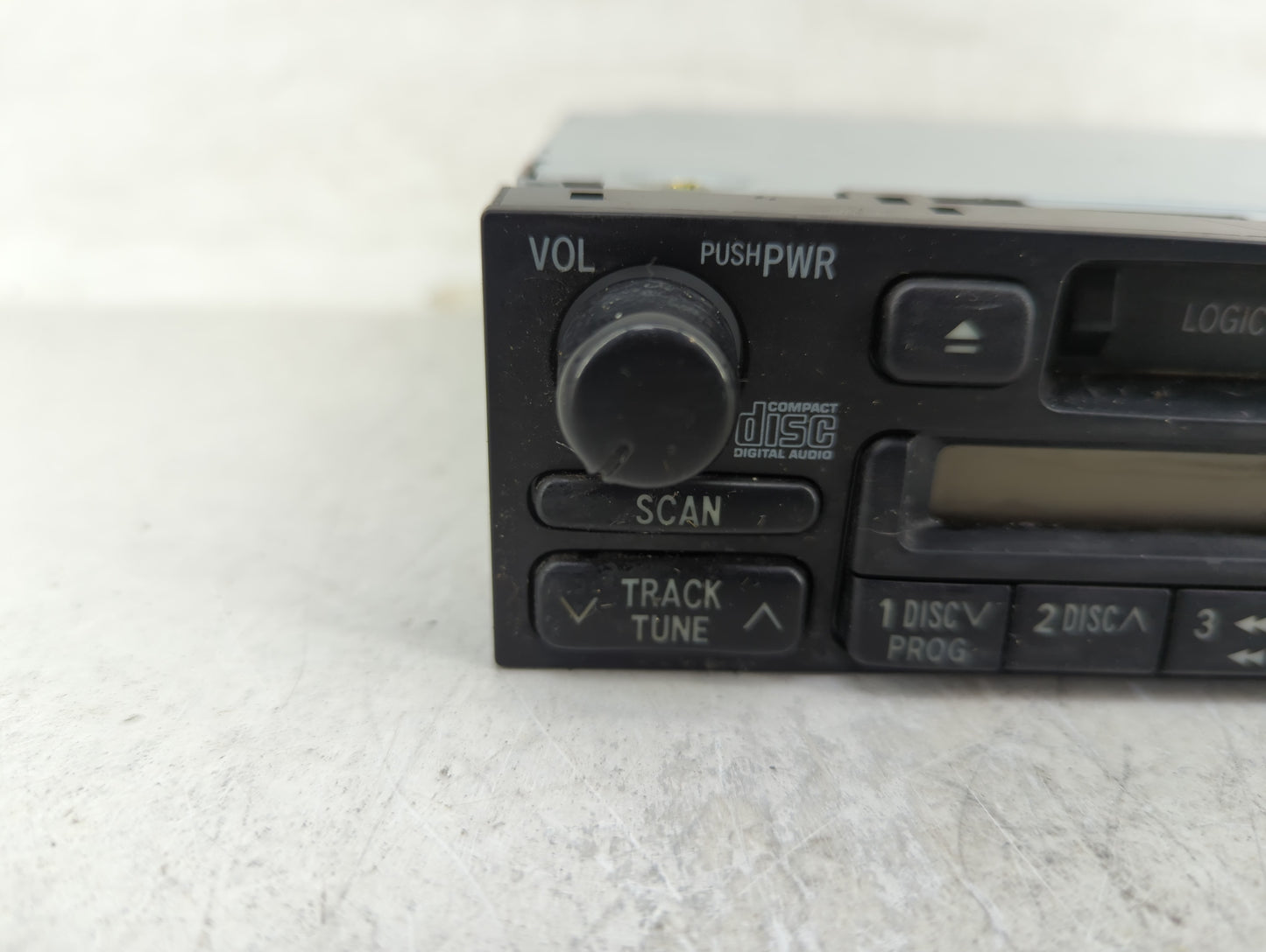 1998-2002 Toyota Corolla Radio AM FM Cd Player Receiver Replacement P/N:86120-04090 Fits Fits 1997 1998 1999 2000 2001 2002 