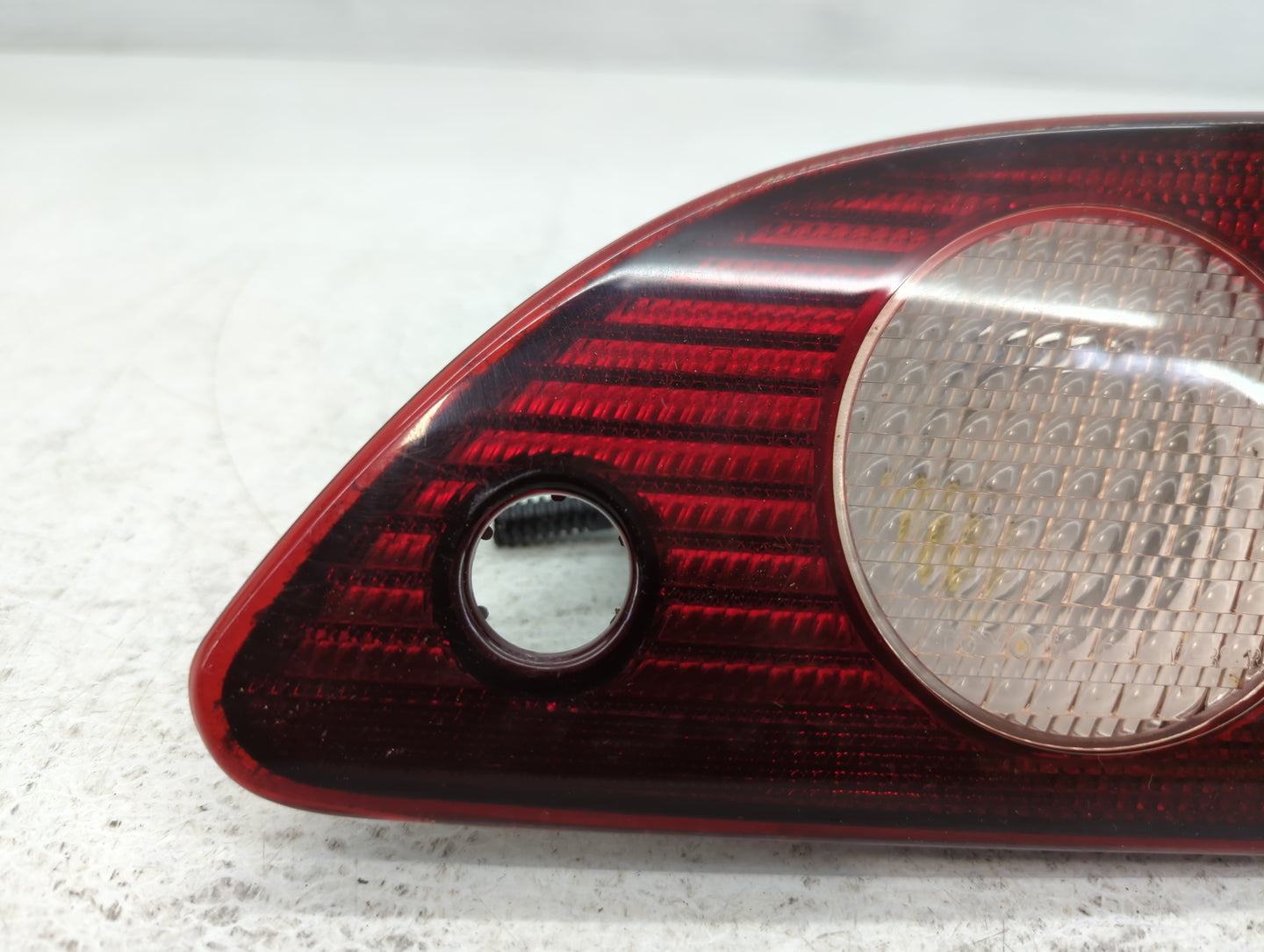 2001-2002 Toyota Corolla Passenger Right Side Deck Lid Mounted Tail Light - Oemusedautoparts1.com