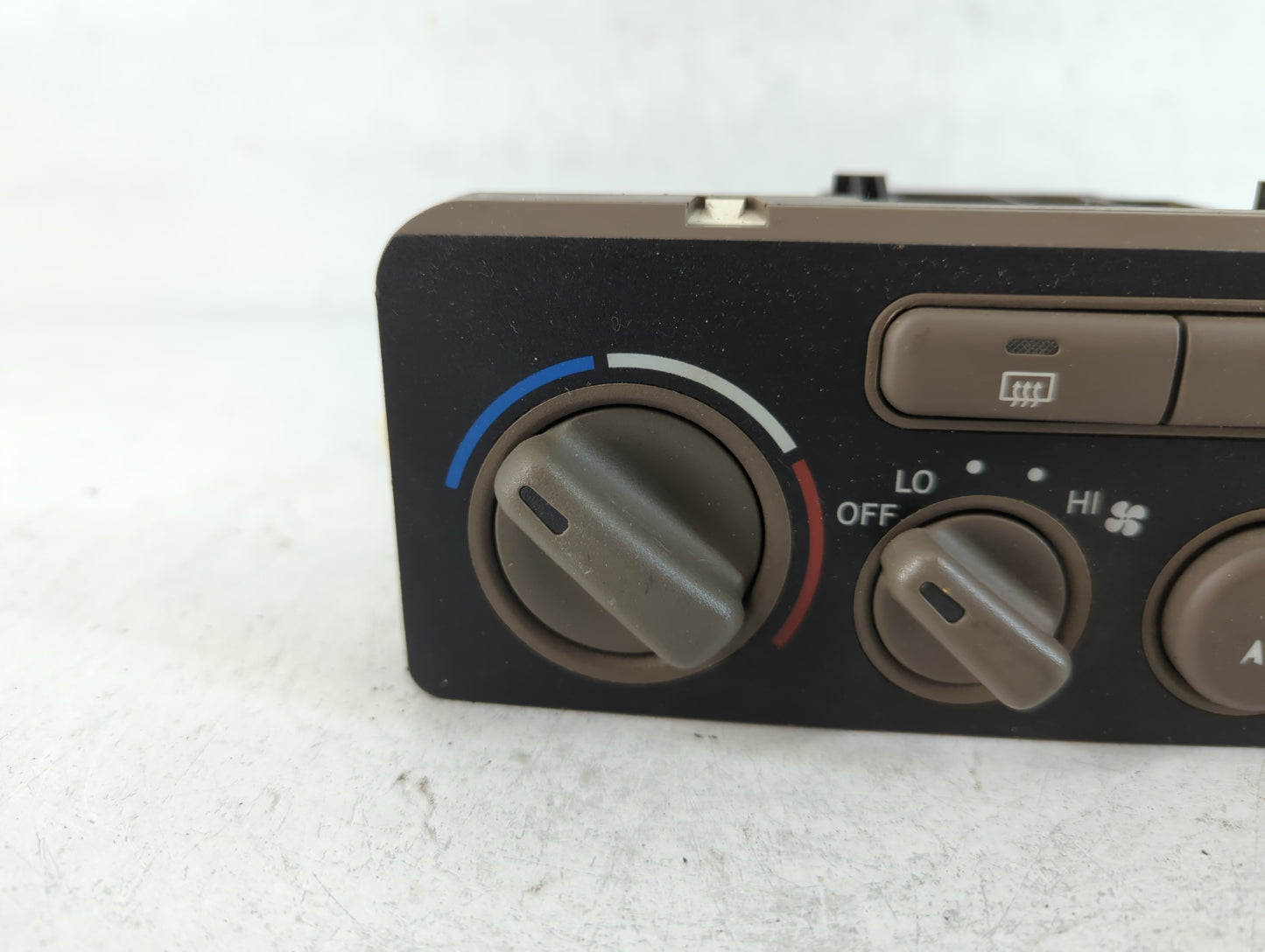 2001-2002 Toyota Corolla Climate Control Module Temperature AC/Heater Replacement Fits Fits 2001 2002 OEM Used Auto Parts - 