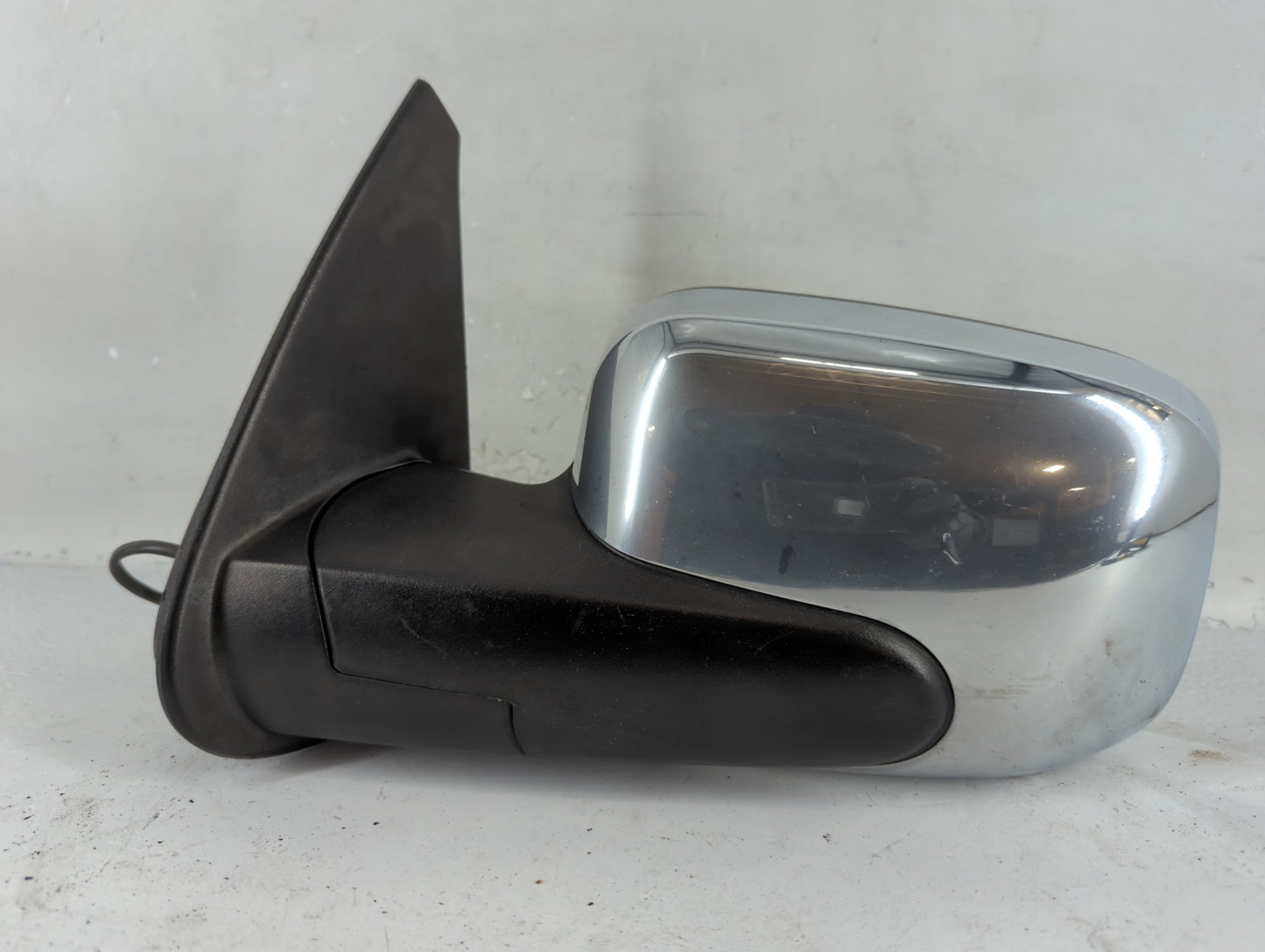 1998-2002 Toyota Corolla Driver Side View Mirror - Left Door Mirror OEM Used - Oemusedautoparts1.com