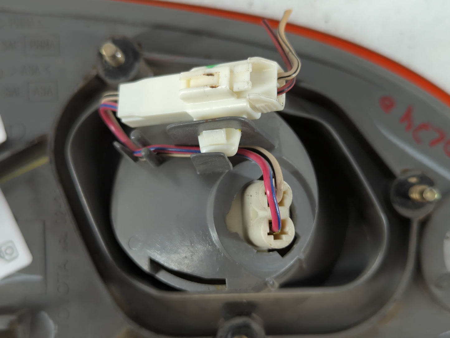 2001-2002 Toyota Corolla Tail Light Assembly Driver Left OEM Fits Fits 2001 2002 OEM Used Auto Parts - Oemusedautoparts1.com