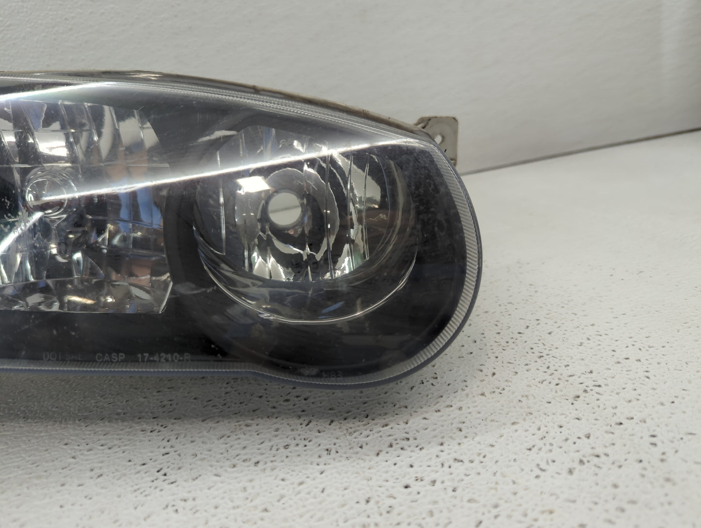2001-2002 Toyota Corolla Passenger Right Oem Head Light Headlight Lamp - Oemusedautoparts1.com
