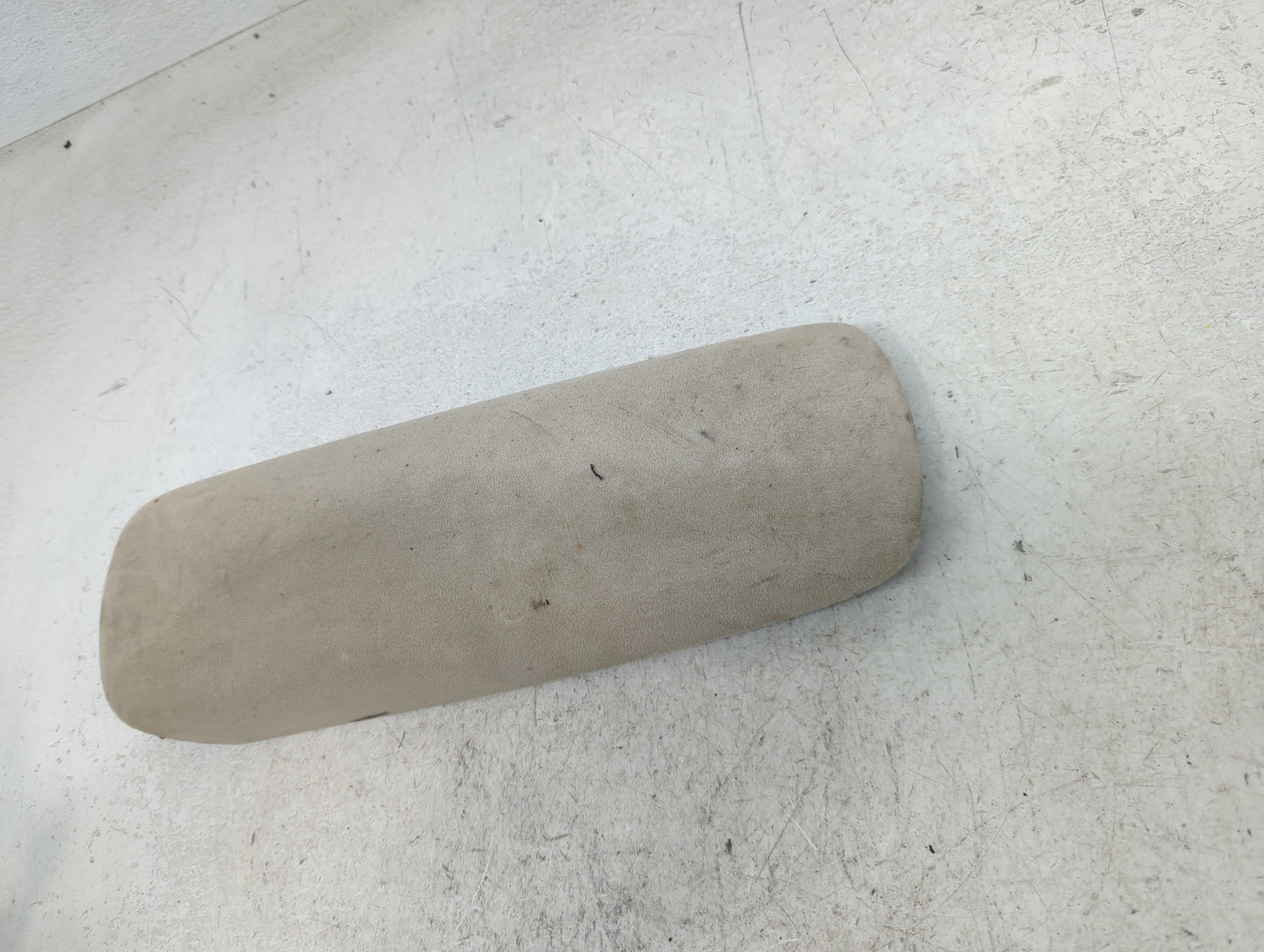 2001-2003 Toyota Highlander Center Console Armrest Cover Lid Fits Fits 2001 2002 2003 OEM Used Auto Parts - Oemusedautoparts