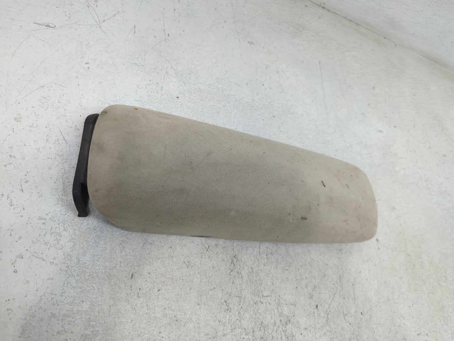 2001-2003 Toyota Highlander Center Console Armrest Cover Lid Fits Fits 2001 2002 2003 OEM Used Auto Parts - Oemusedautoparts