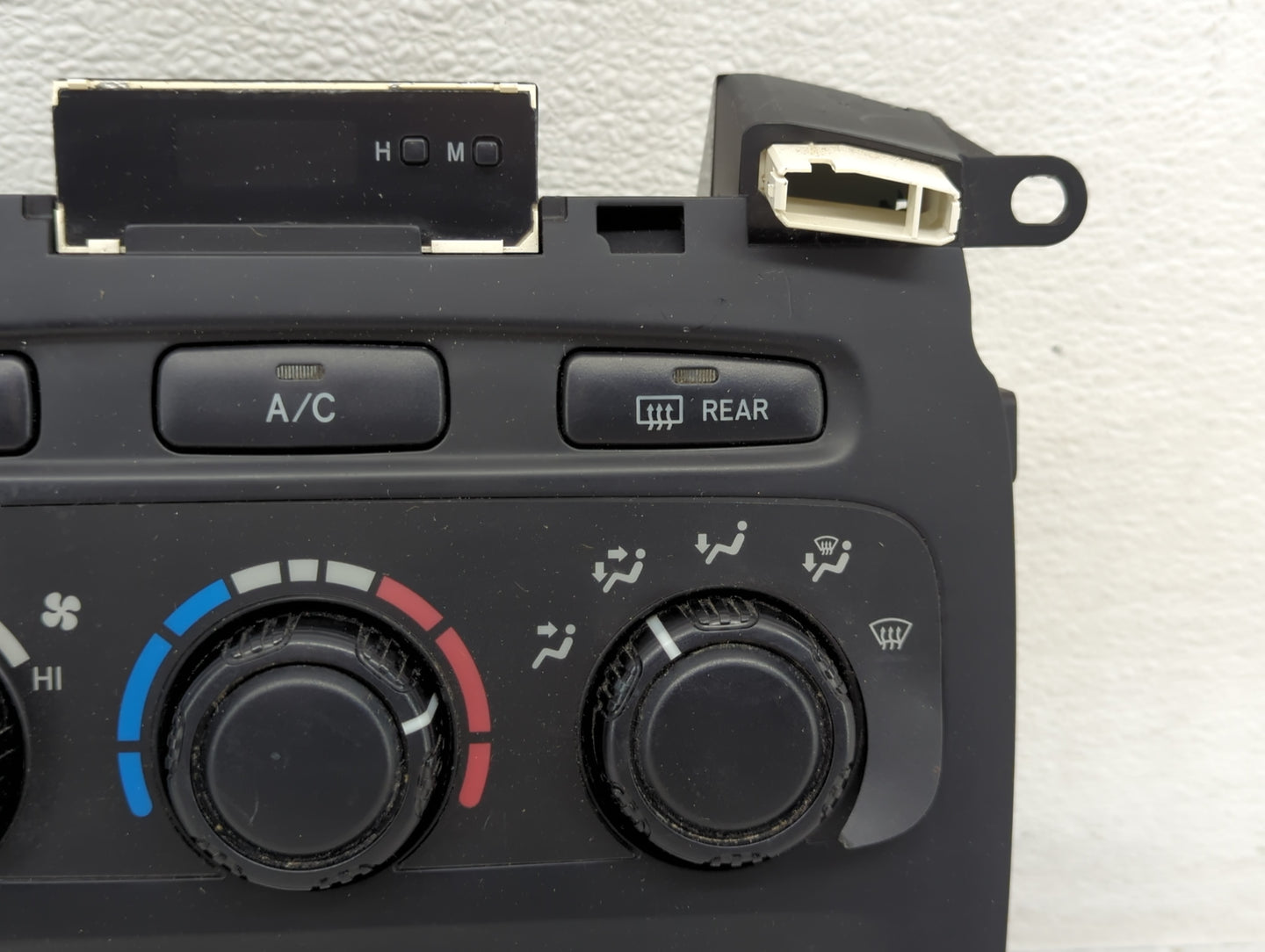2001-2003 Toyota Highlander Climate Control Module Temperature AC/Heater Replacement P/N:84010-48091 Fits Fits 2001 2002 200