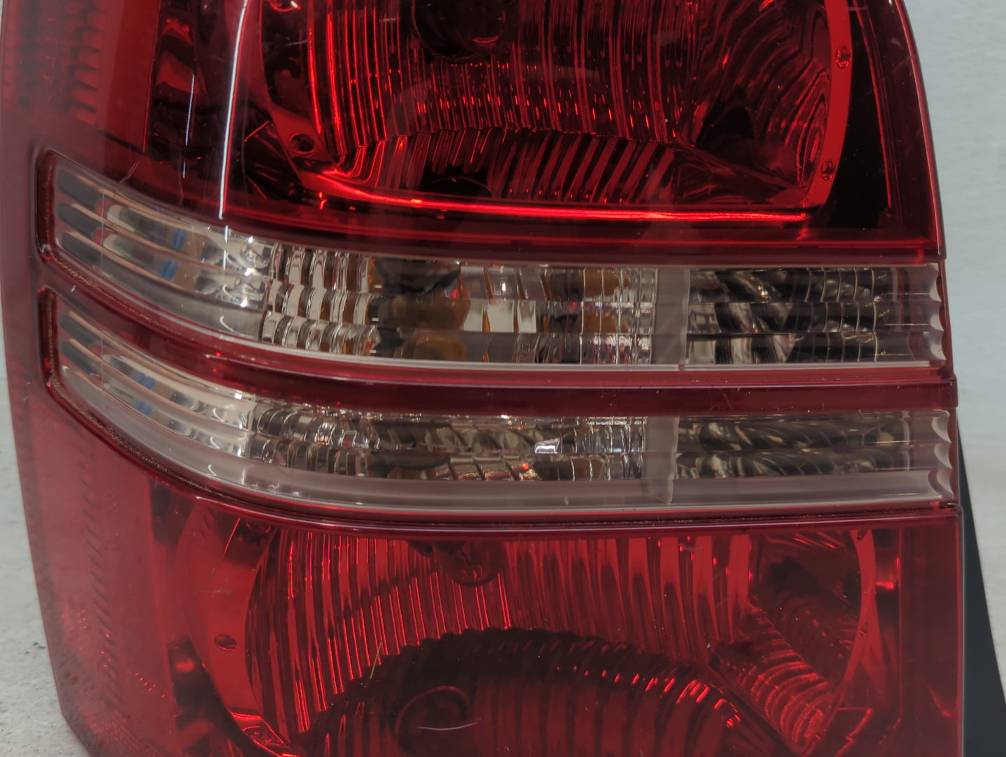 2001-2003 Toyota Highlander Tail Light Assembly Driver Left OEM Fits Fits 2001 2002 2003 OEM Used Auto Parts - Oemusedautopa
