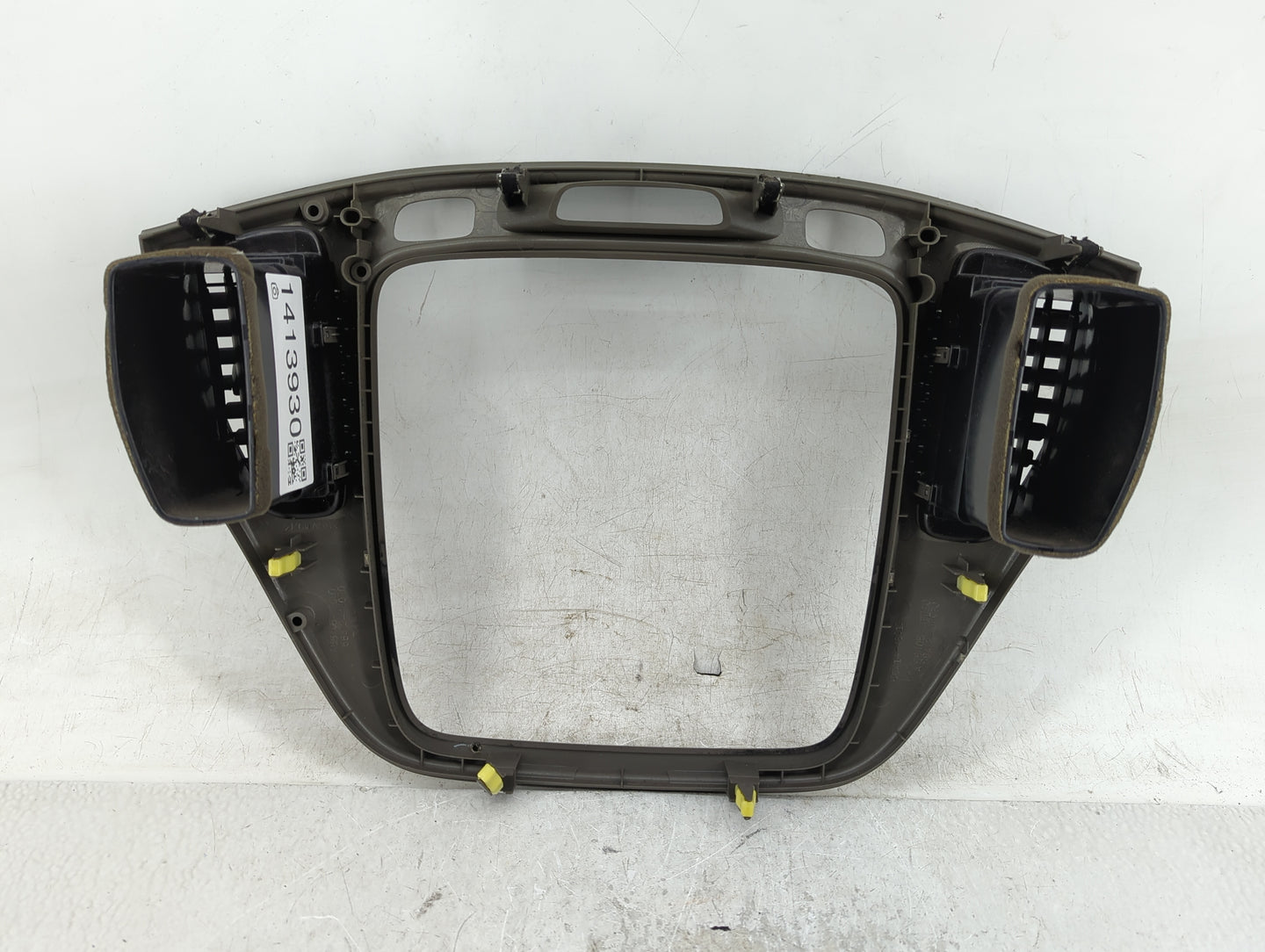 2001 Toyota Highlander Information Radio Display Screen Bezel Vents - Oemusedautoparts1.com