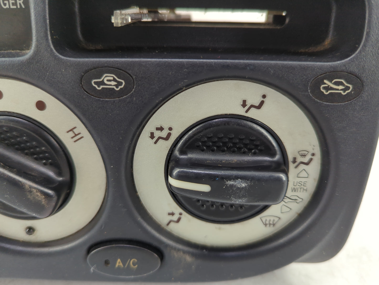 2001 Toyota Mr2 Climate Control Module Temperature AC/Heater Replacement Fits OEM Used Auto Parts - Oemusedautoparts1.com