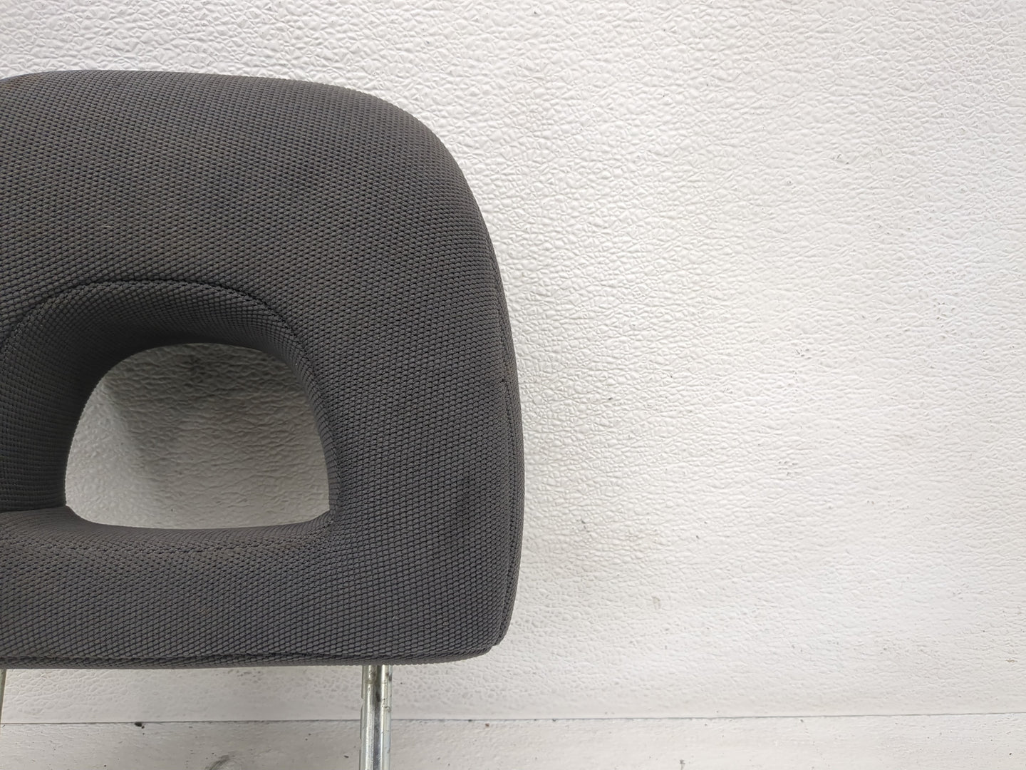 2001-2003 Toyota Rav4 Headrest Head Rest Front Driver Passenger Seat Fits Fits 2001 2002 2003 OEM Used Auto Parts - Oemuseda