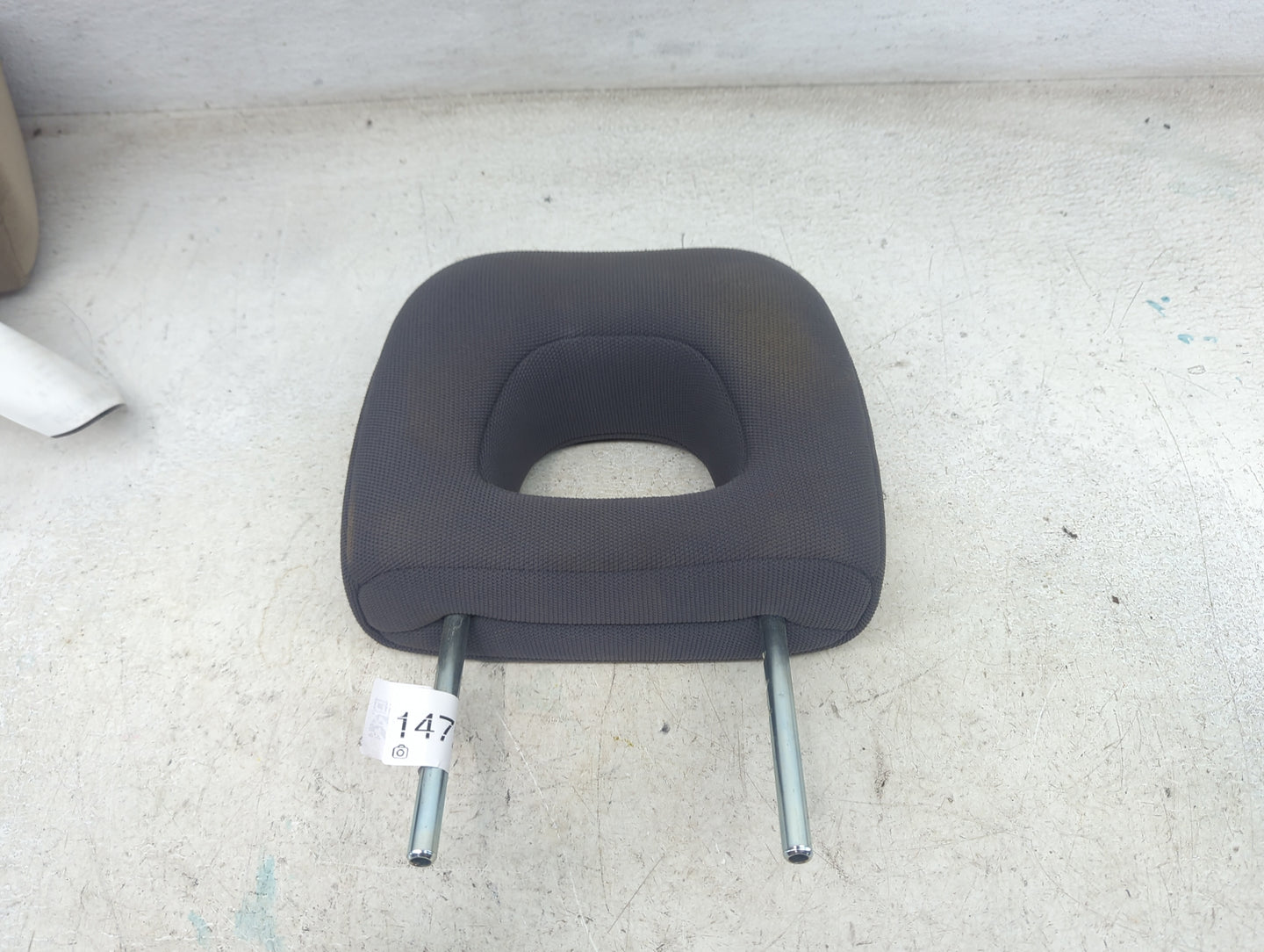 2001 Toyota Rav4 Headrest Head Rest Front Driver Passenger Seat Fits OEM Used Auto Parts - Oemusedautoparts1.com