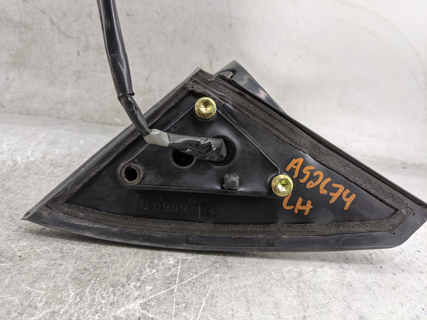 2001-2003 Toyota Rav4 Driver Side View Mirror - Left Door Mirror OEM Used - Oemusedautoparts1.com