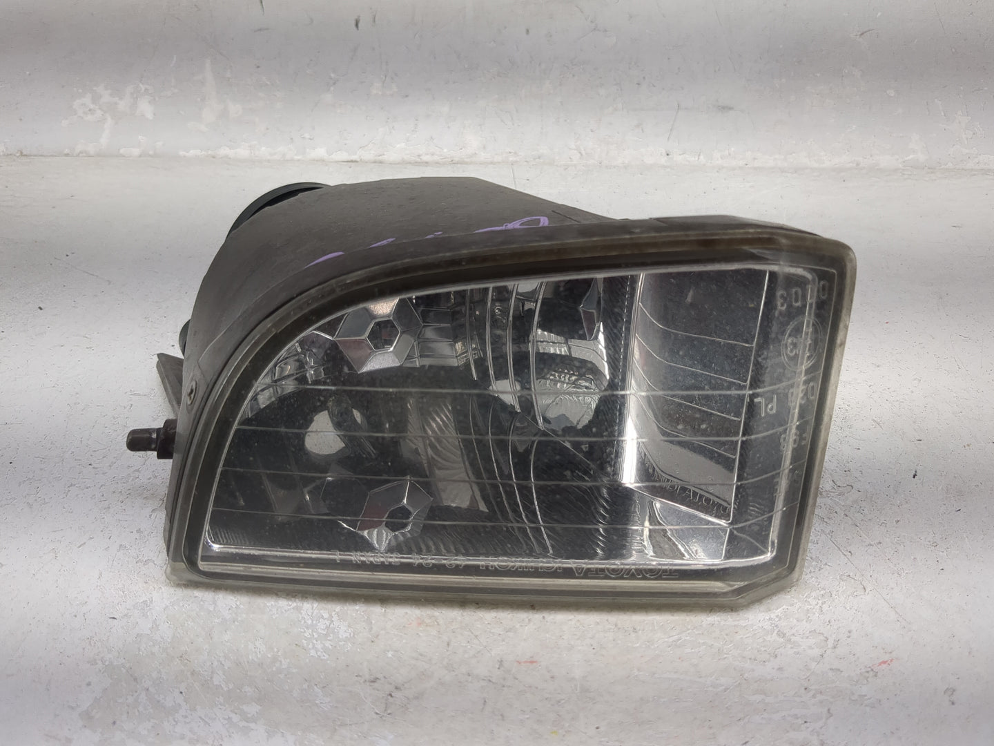 2001-2003 Toyota Rav4 Driver Left Oem Front Light Lamp Black - Oemusedautoparts1.com
