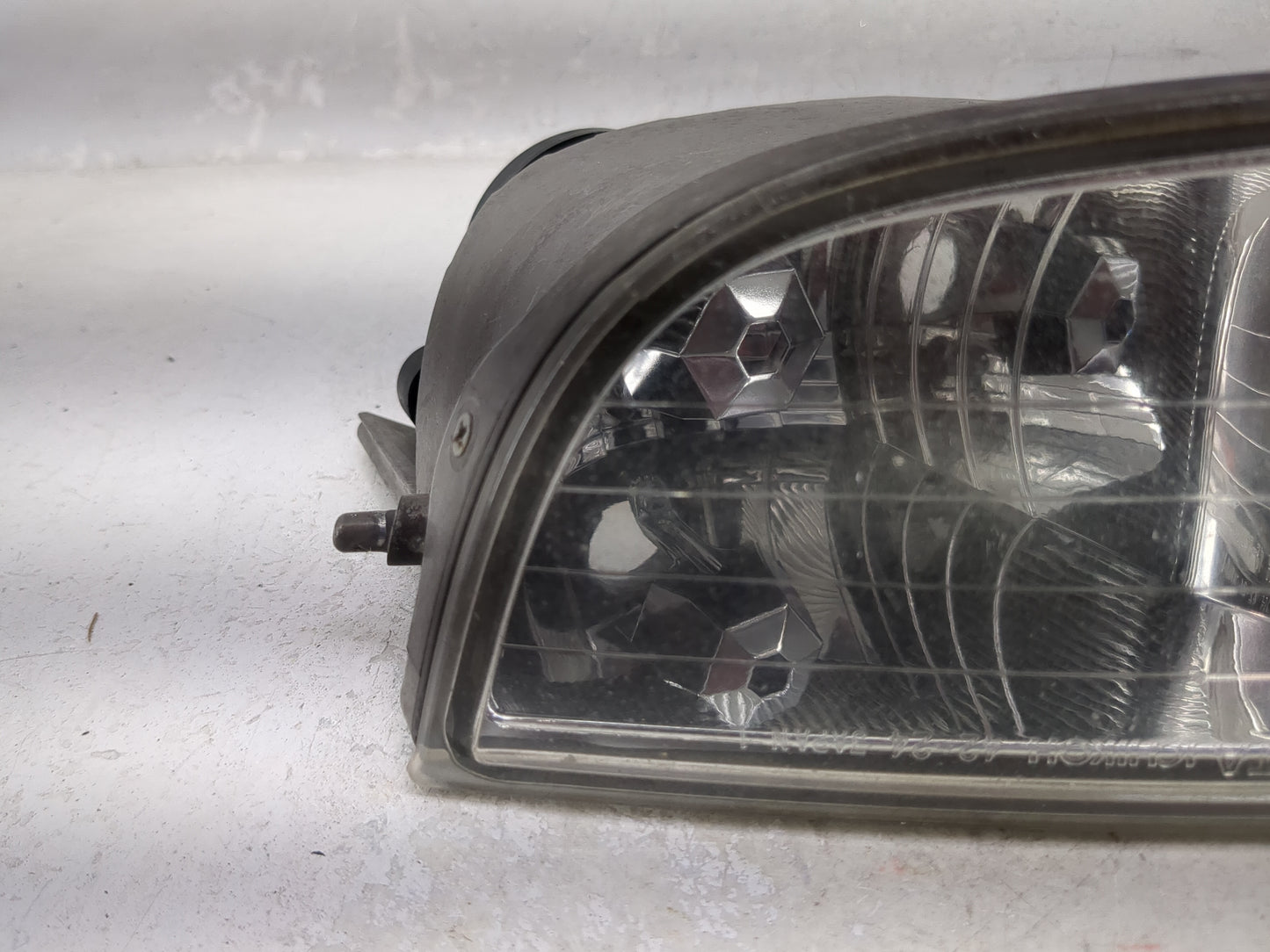 2001-2003 Toyota Rav4 Driver Left Oem Front Light Lamp Black - Oemusedautoparts1.com