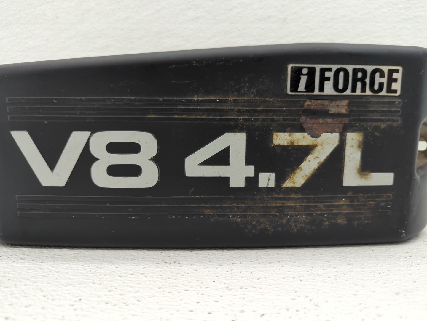 2001 Toyota Sequoia Engine Cover - Oemusedautoparts1.com