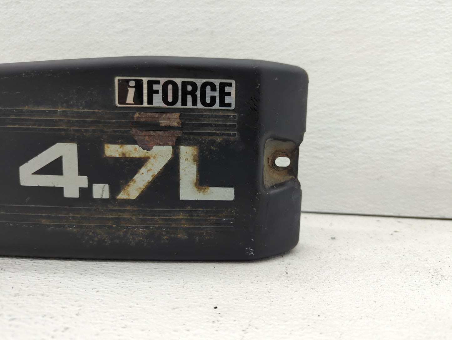 2001 Toyota Sequoia Engine Cover - Oemusedautoparts1.com