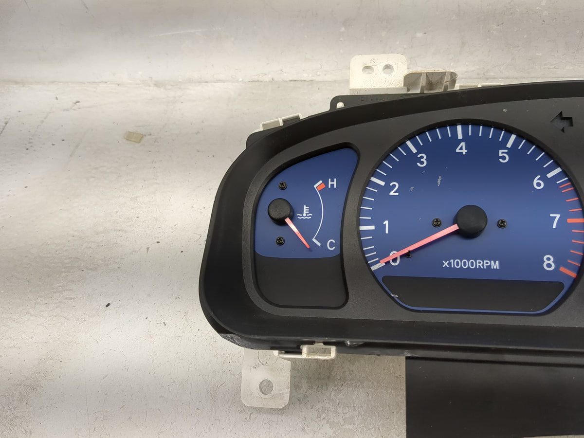 2001-2003 Toyota Sienna Instrument Cluster Speedometer Gauges P/N:83800-08050-00 TN257320-7040 Miles:106K Fits Fits 2001 200