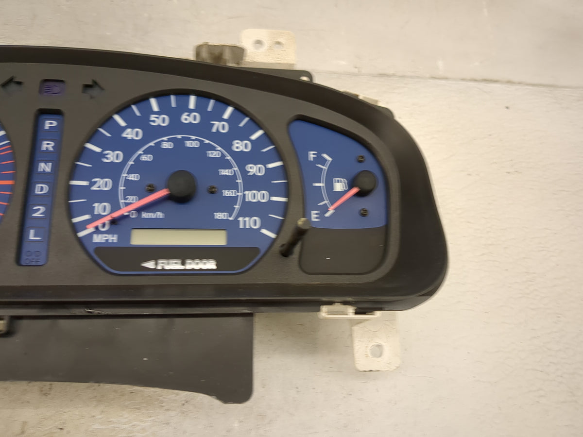 2001-2003 Toyota Sienna Instrument Cluster Speedometer Gauges P/N:83800-08050-00 TN257320-7040 Miles:106K Fits Fits 2001 200