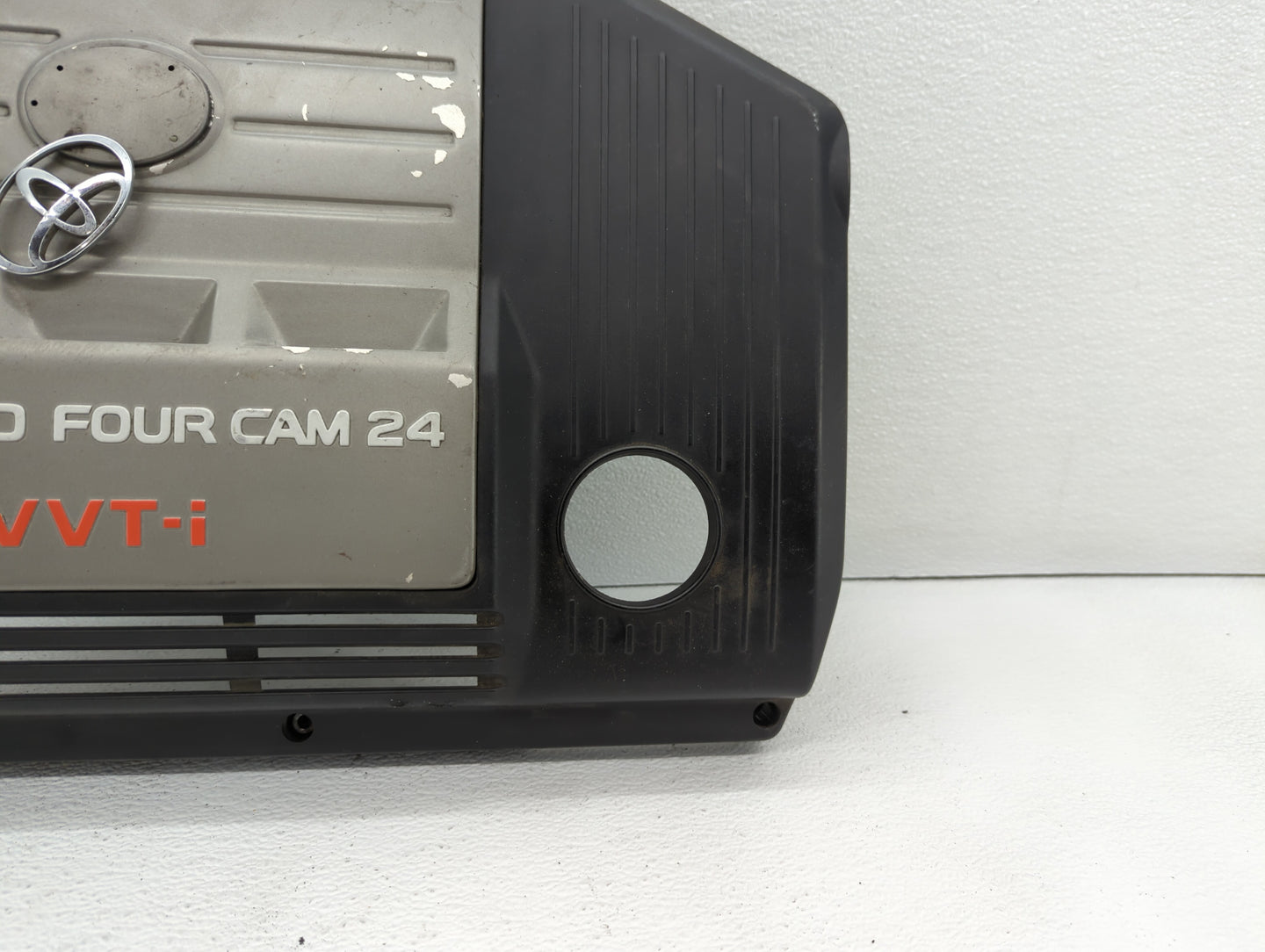 2001 Toyota Sienna Engine Cover - Oemusedautoparts1.com