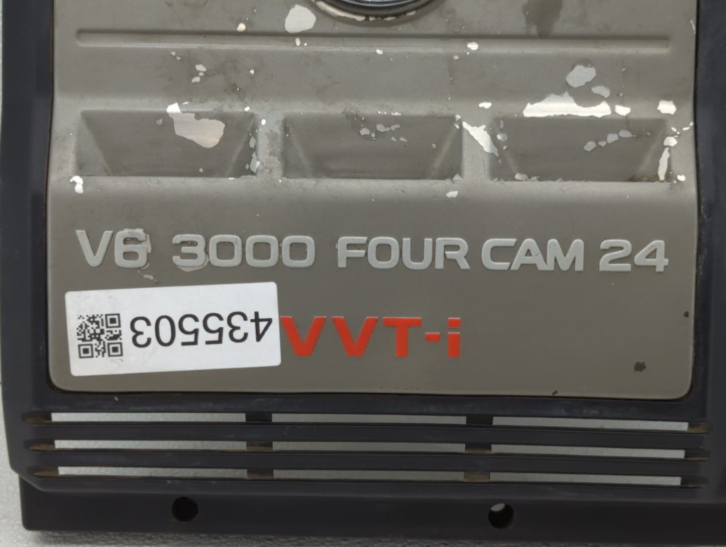 2001 Toyota Sienna Engine Cover - Oemusedautoparts1.com