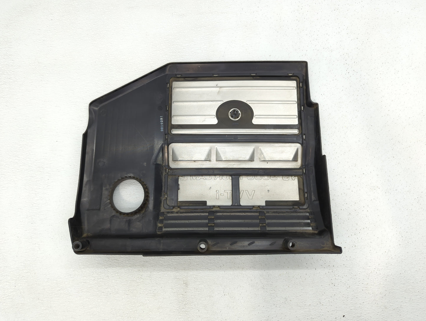 2001 Toyota Sienna Engine Cover - Oemusedautoparts1.com