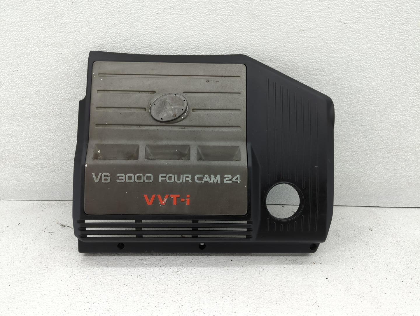 2001 Toyota Sienna Engine Cover - Oemusedautoparts1.com