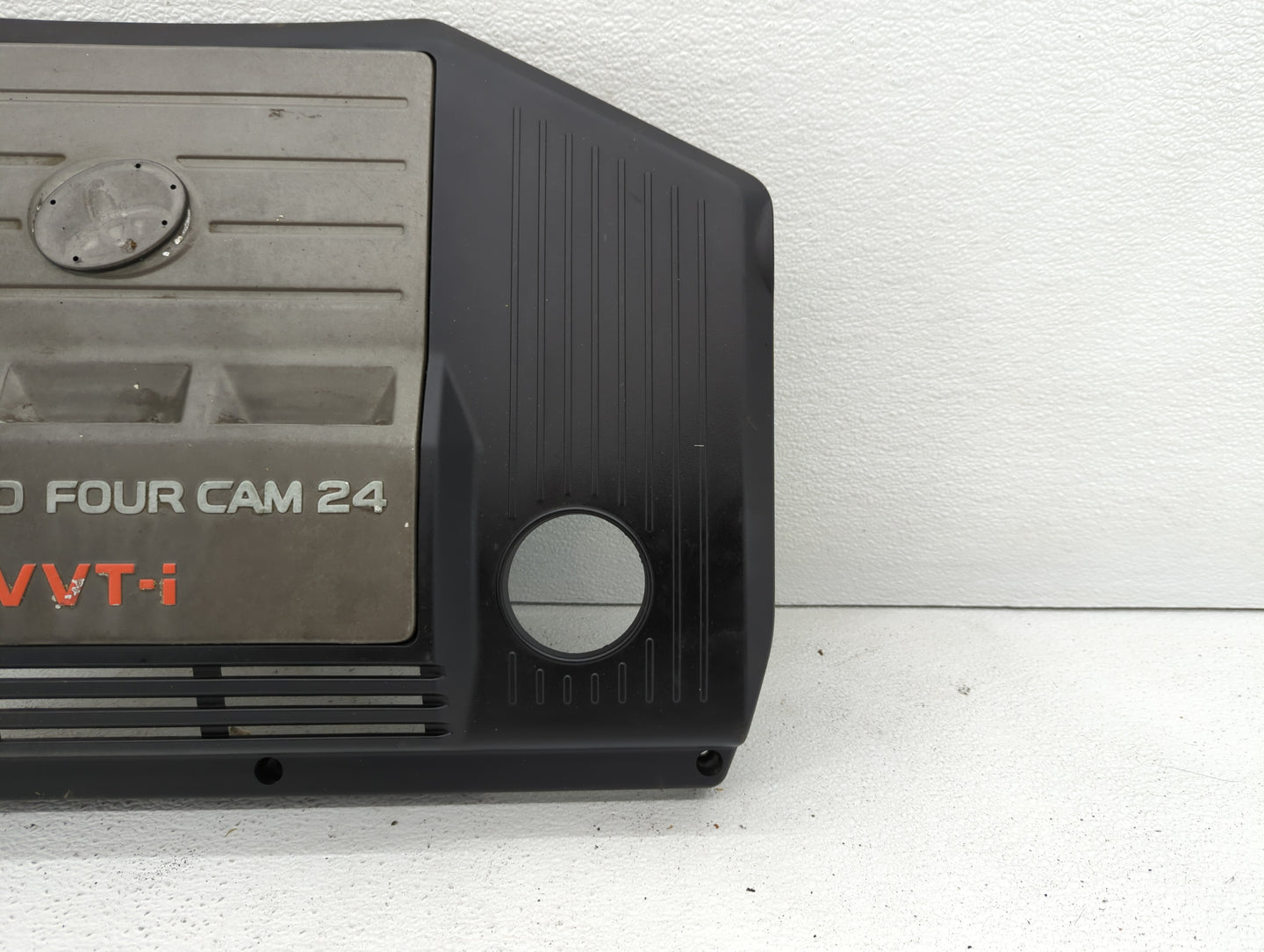 2001 Toyota Sienna Engine Cover - Oemusedautoparts1.com