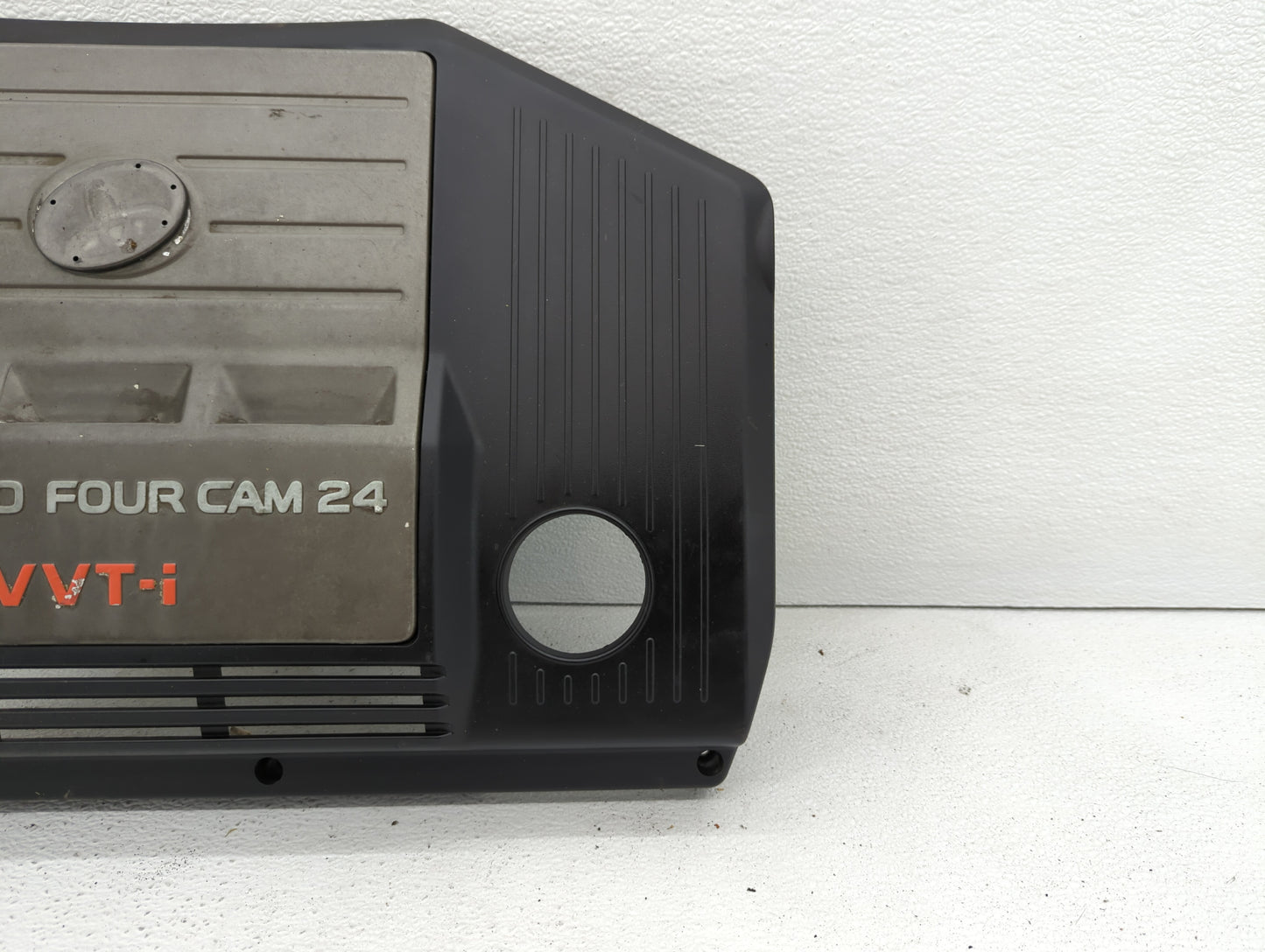 2001 Toyota Sienna Engine Cover - Oemusedautoparts1.com