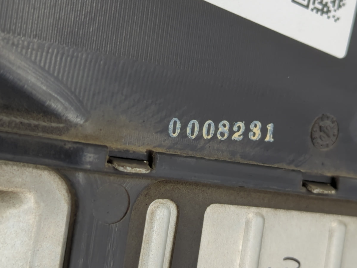 2001 Toyota Sienna Engine Cover 447141 - Oemusedautoparts1.com