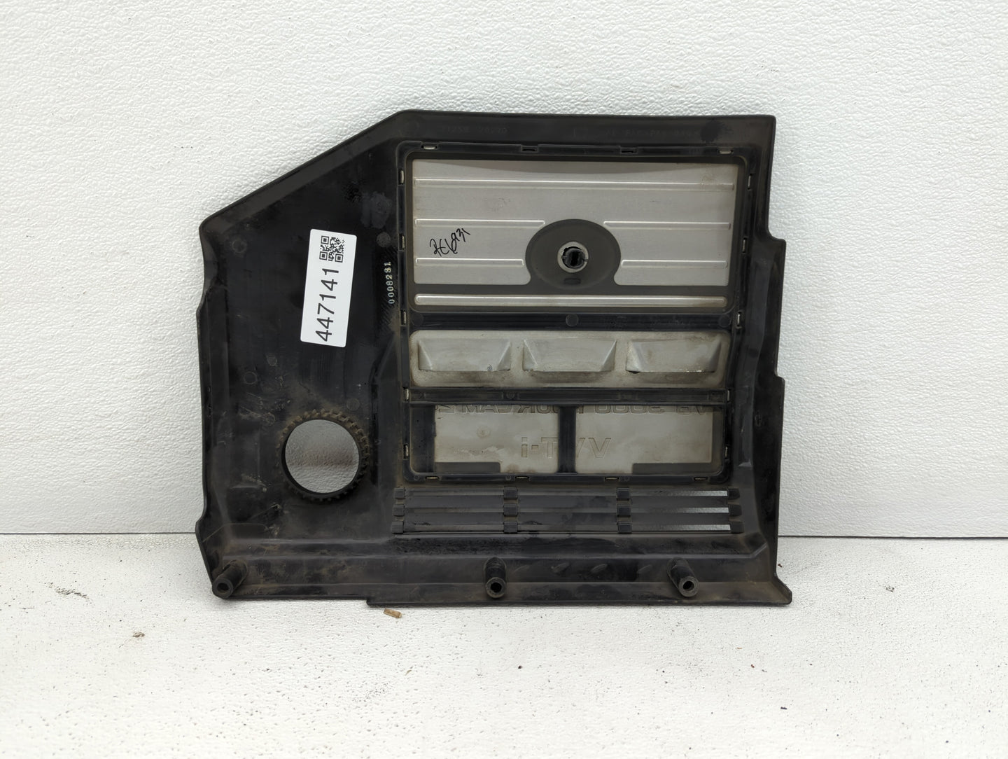 2001 Toyota Sienna Engine Cover - Oemusedautoparts1.com