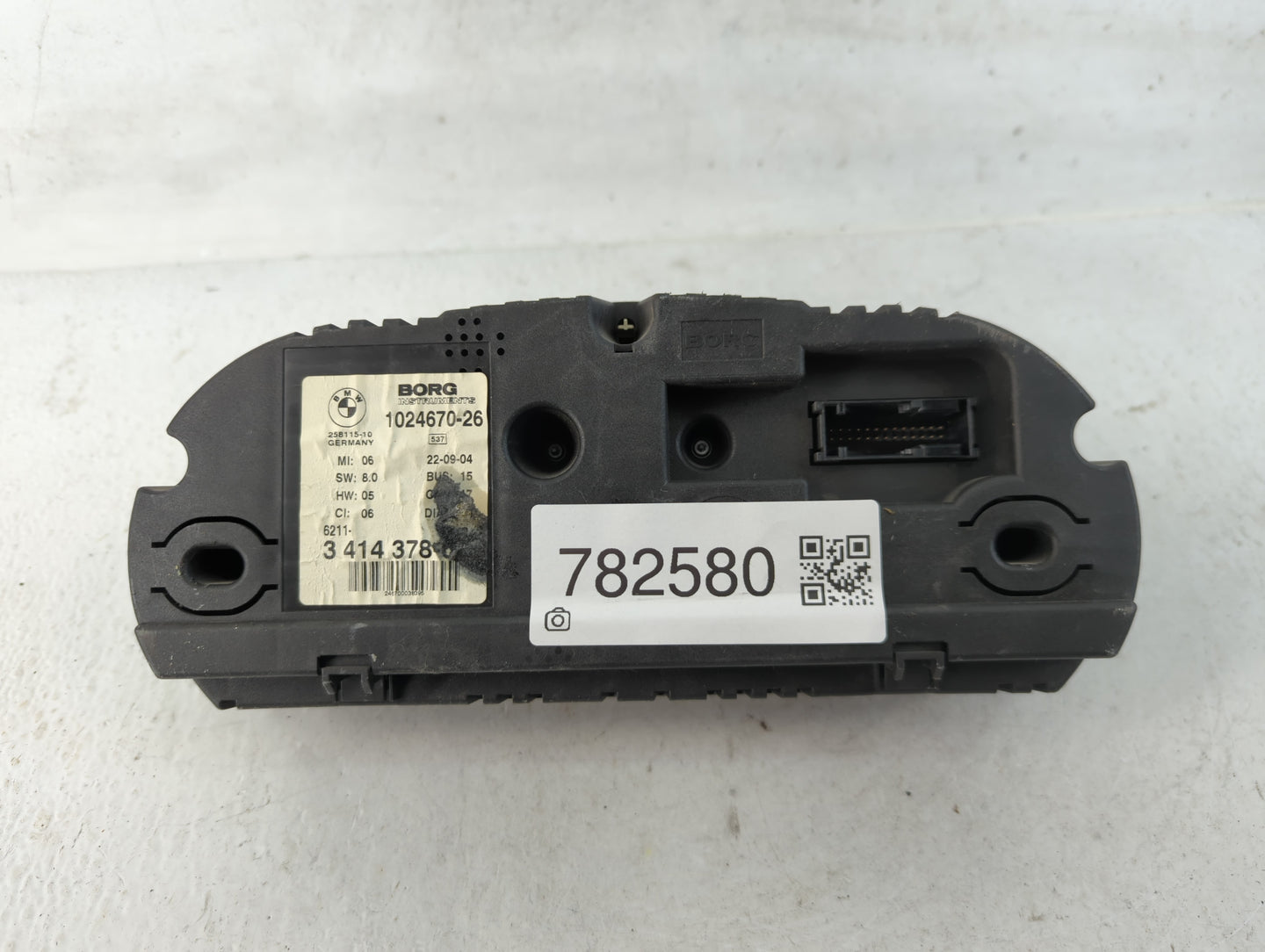 2001-2003 Toyota Sienna Instrument Cluster Speedometer Gauges P/N:3 414 378-0 Fits Fits 2001 2002 2003 OEM Used Auto Parts -