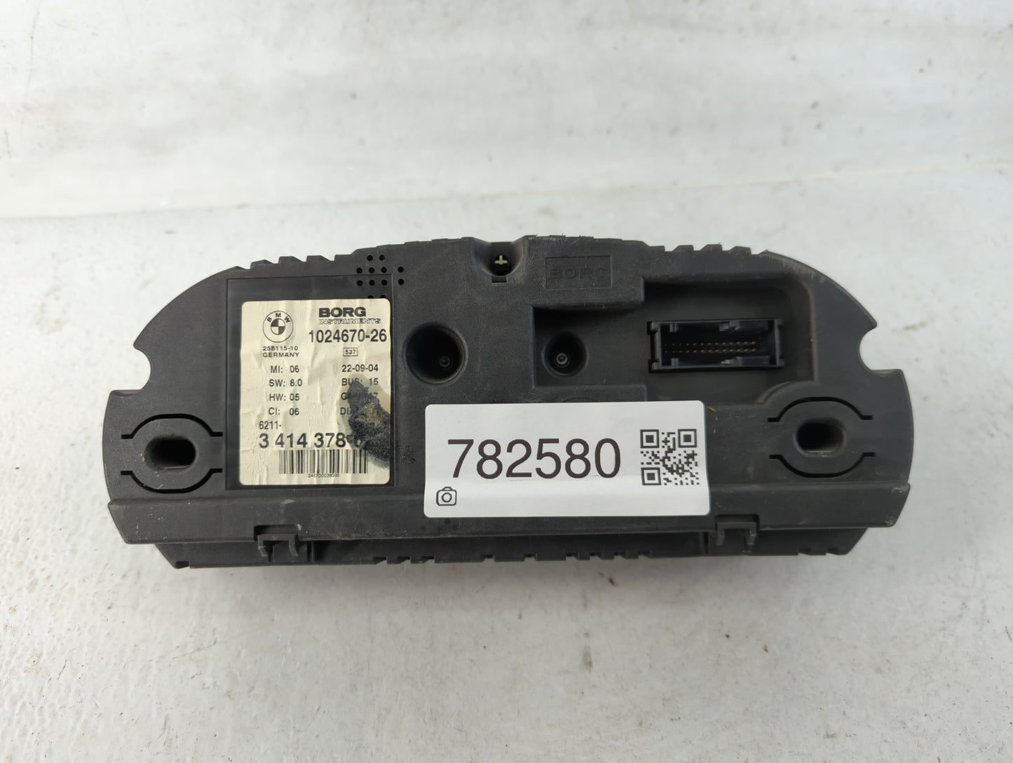 2001-2003 Toyota Sienna Instrument Cluster Speedometer Gauges P/N:3 414 378-0 Fits Fits 2001 2002 2003 OEM Used Auto Parts -