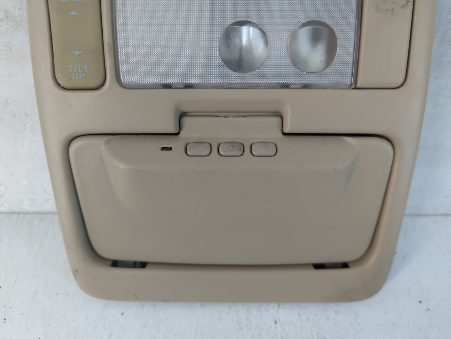 1999-2003 Toyota Solara Overhead Roof Console Interior Dome Light - Oemusedautoparts1.com