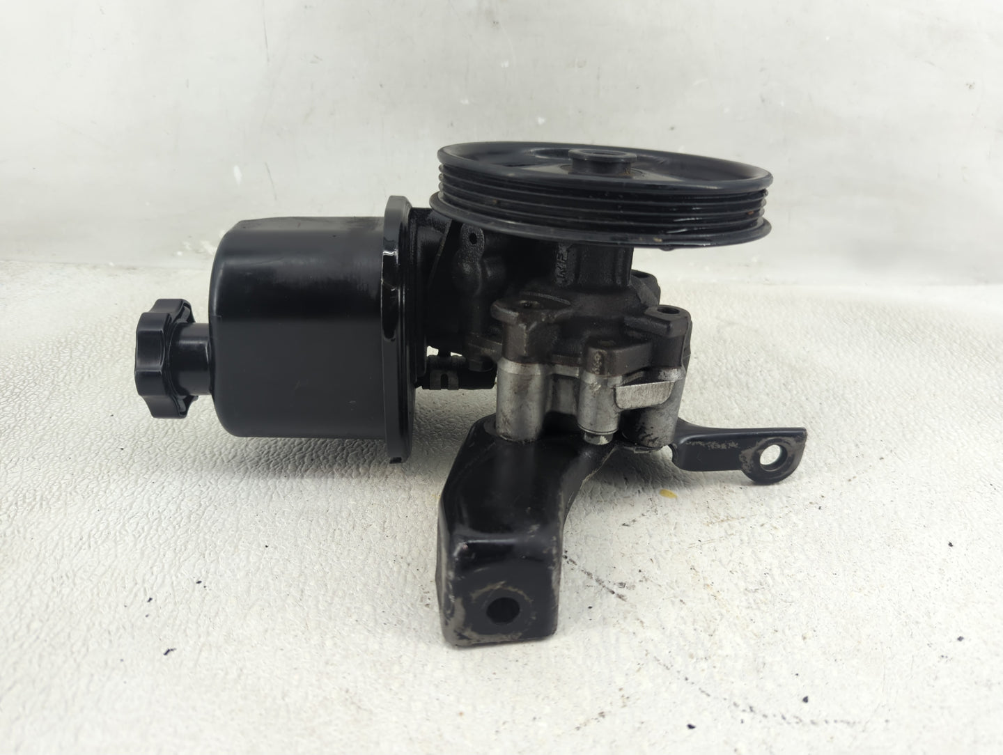 1995-2001 Toyota Tacoma Power Steering Column Pump Oem 1275374 - Oemusedautoparts1.com