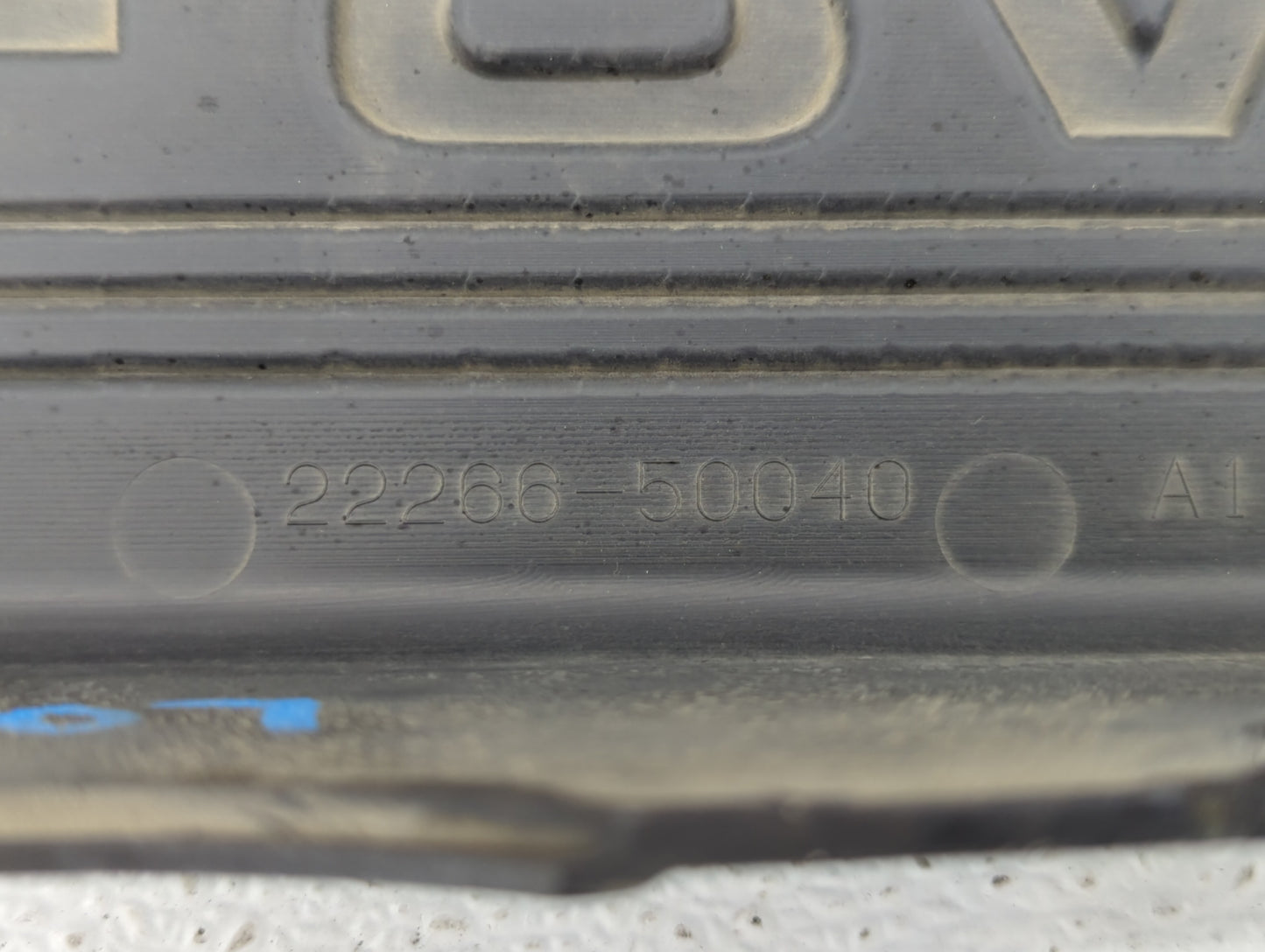 2001 Toyota Tundra Engine Cover - Oemusedautoparts1.com