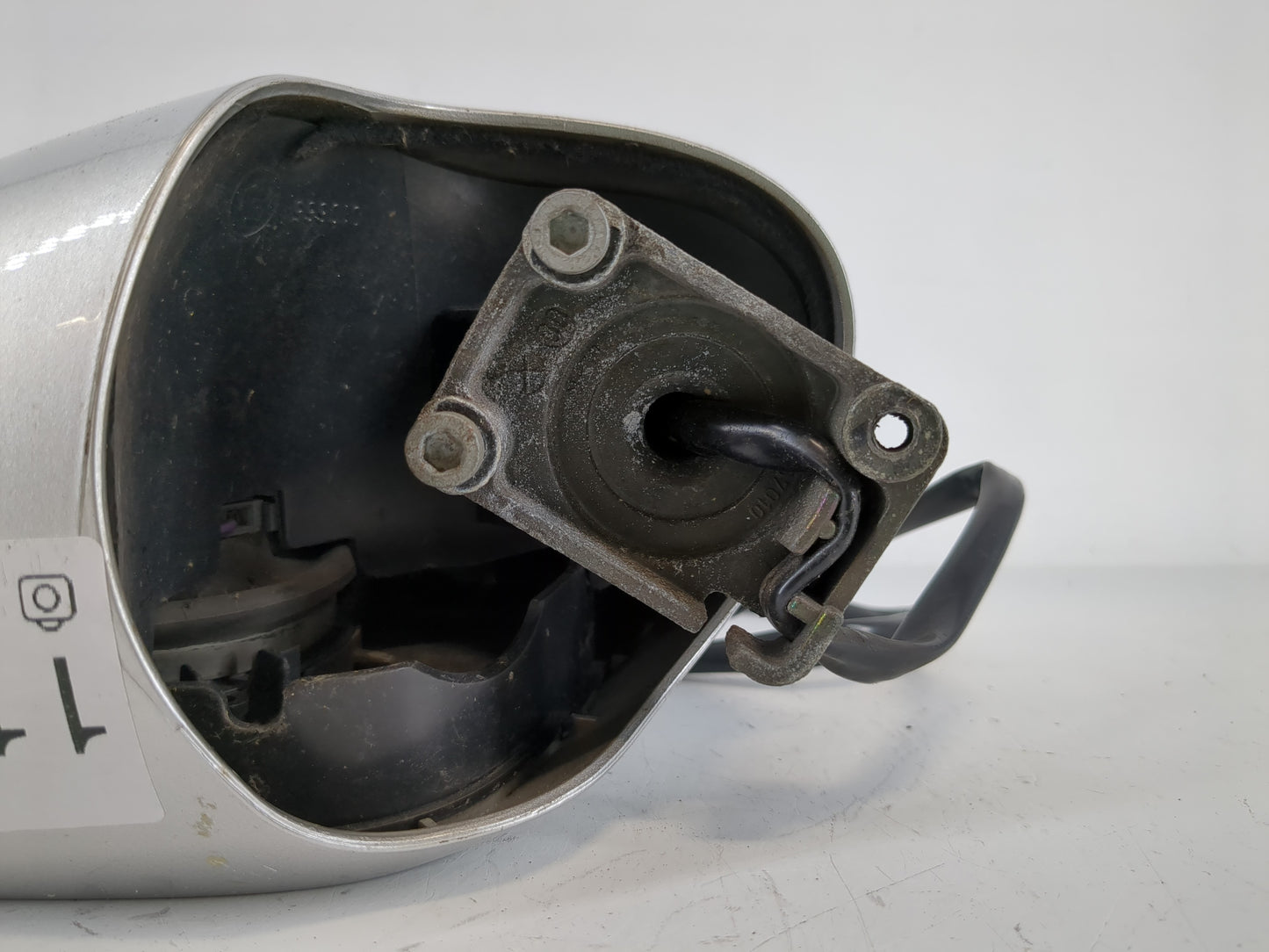 2000-2003 Volkswagen Beetle Side Mirror Replacement Passenger Right View Door Mirror Fits Fits 2000 2001 2002 2003 OEM Used 