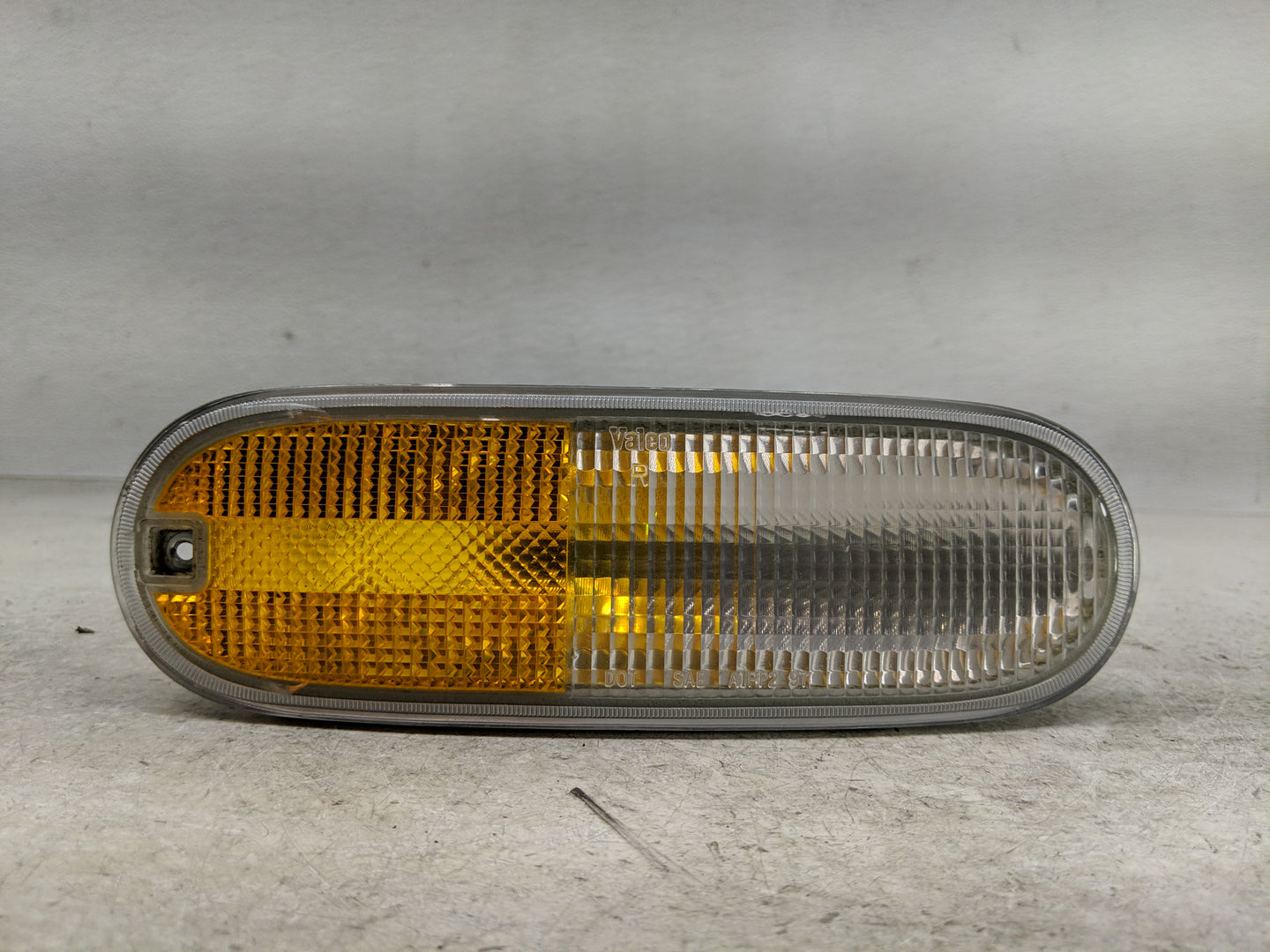 1998-2002 Volkswagen Beetle Passenger Right Oem Front Light Lamp - Oemusedautoparts1.com