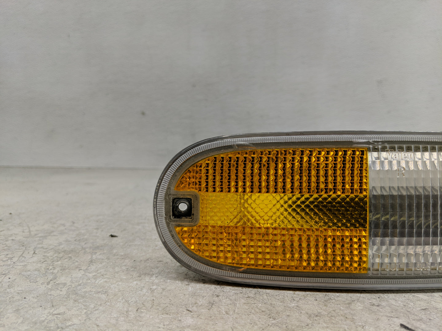 1998-2002 Volkswagen Beetle Passenger Right Oem Front Light Lamp - Oemusedautoparts1.com