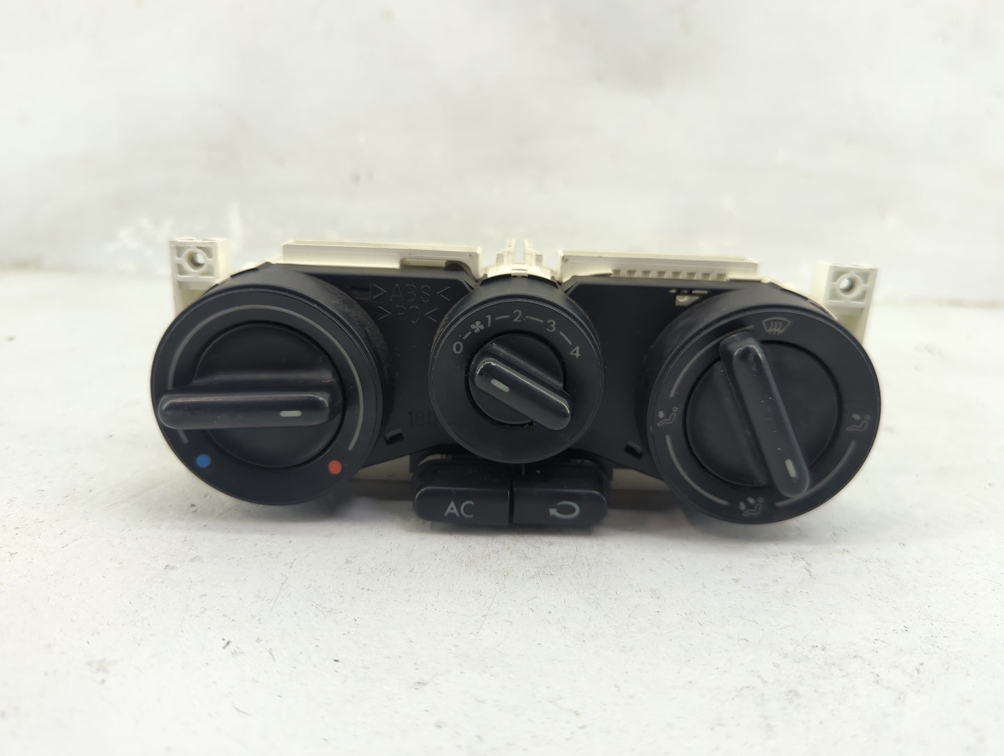 1998-2010 Volkswagen Beetle Climate Control Module Temperature AC/Heater Replacement P/N:1C0820045D Fits OEM Used Auto Parts