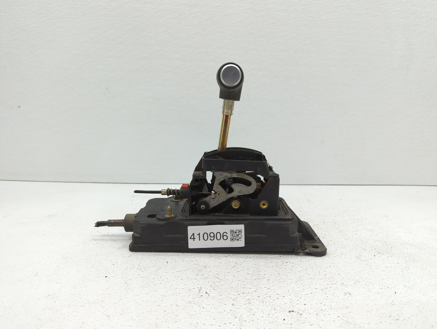2001 Volkswagen Beetle Floor Console Assembly Shifter - Oemusedautoparts1.com