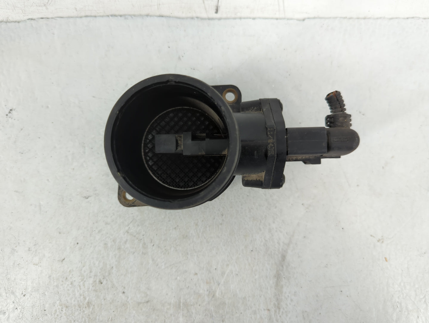 1998-2001 Volkswagen Beetle Mass Air Flow Meter Maf - Oemusedautoparts1.com