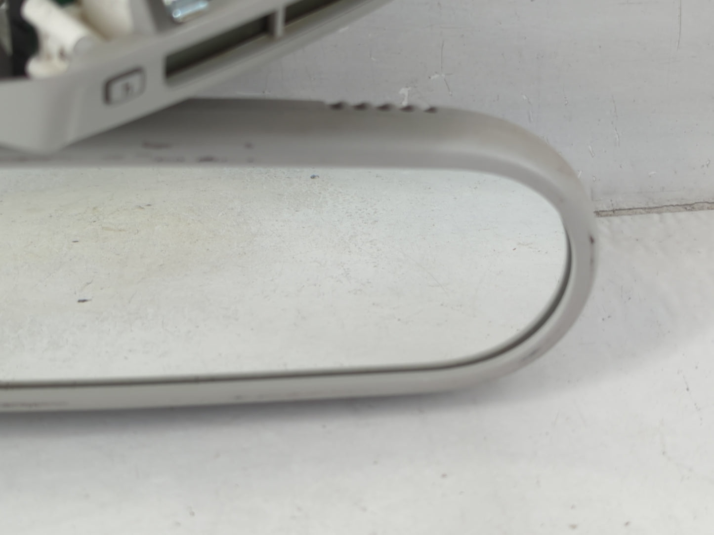 2000-2001 Volkswagen Beetle Interior Rear View Mirror Replacement OEM Fits Fits 2000 2001 OEM Used Auto Parts - Oemusedautop