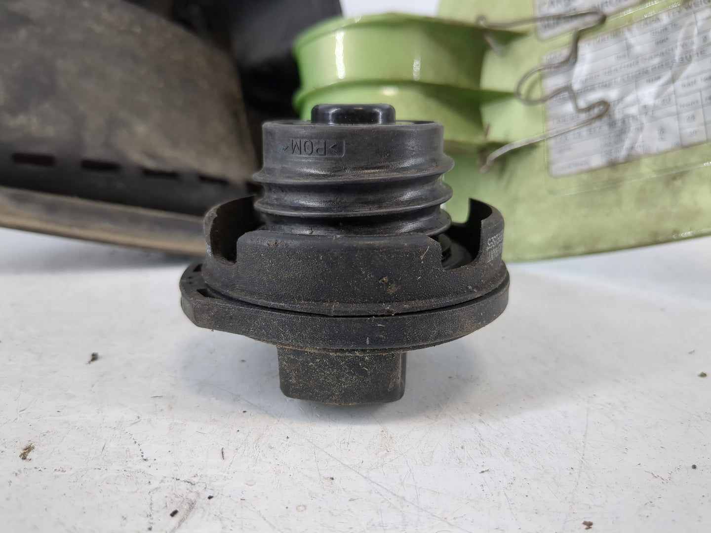 2001 Volkswagen Beetle Fuel Tank Door Lid Gas Tank - Oemusedautoparts1.com