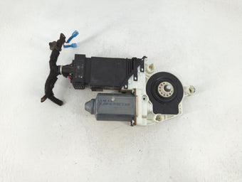compare product 1998-2001 Volkswagen Beetle Passenger Front Right Power Window Motor