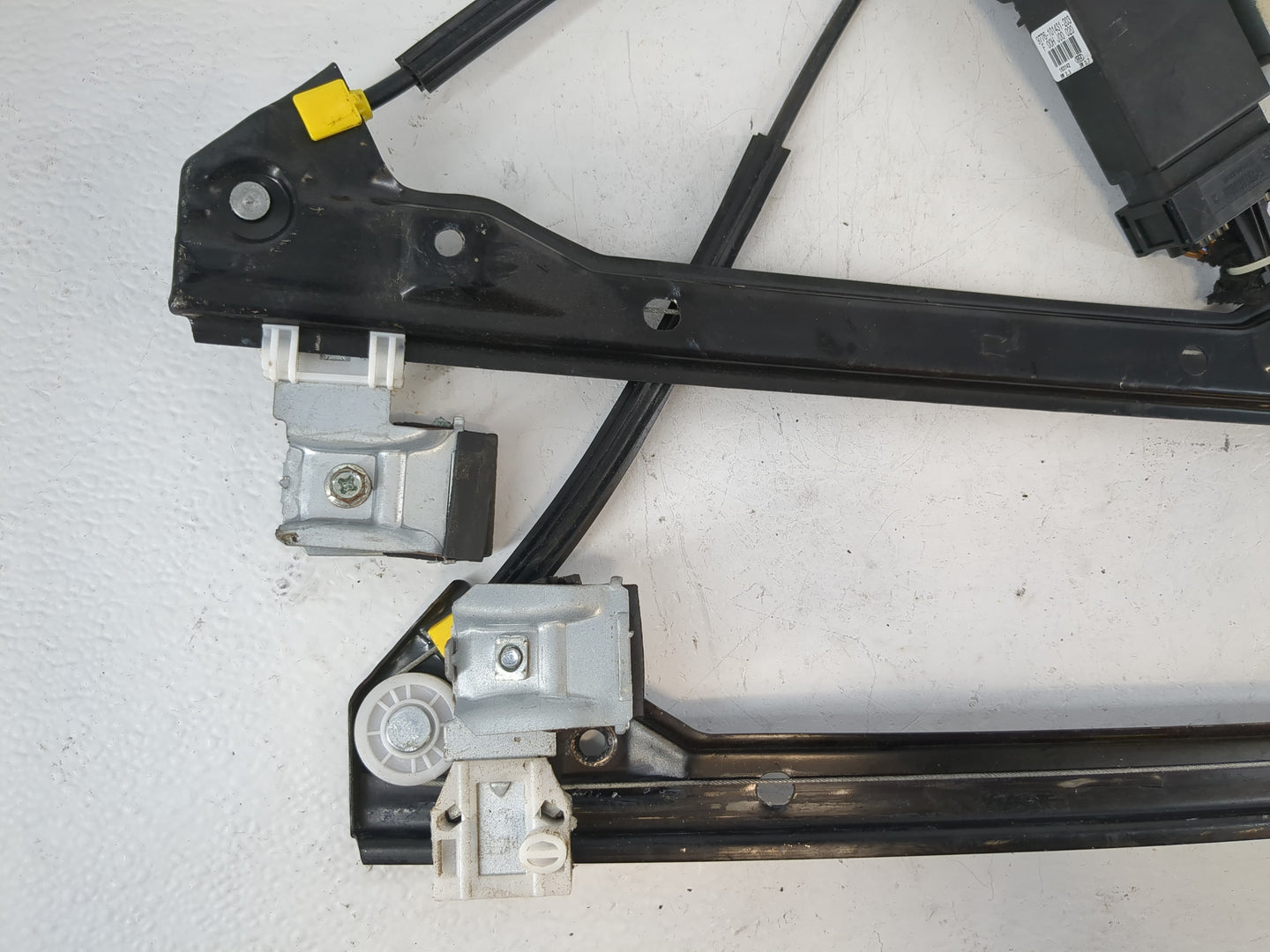 1998-2001 Volkswagen Beetle Driver Front Left Power Window Motor - Oemusedautoparts1.com