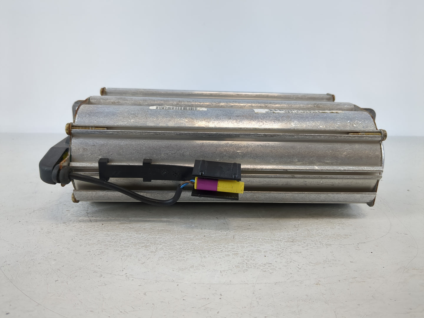 1998-2003 Volkswagen Beetle Air Bag Passenger Right Dashboard OEM Fits Fits 1998 1999 2000 2001 2002 2003 OEM Used Auto Part