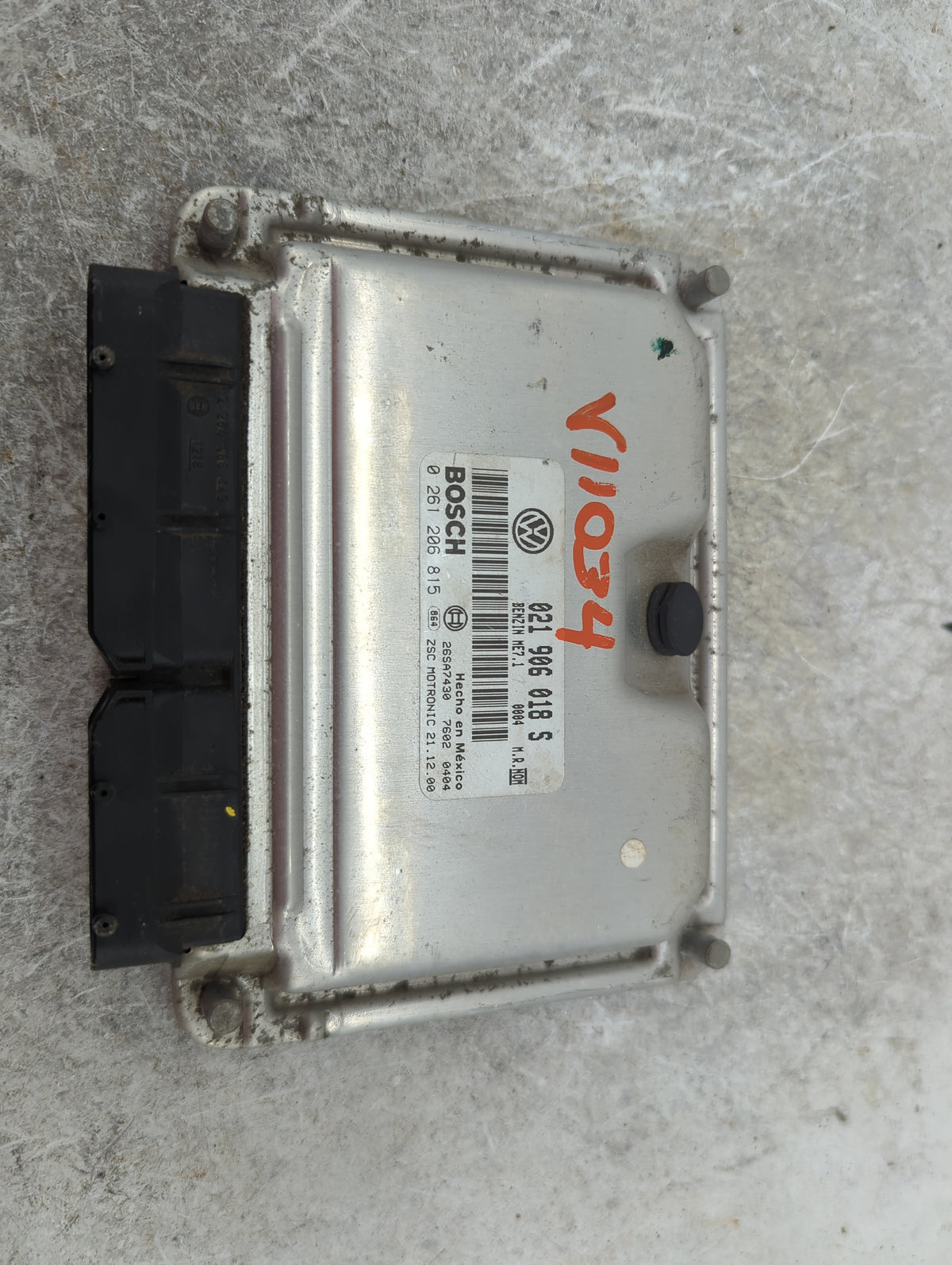2001 Volkswagen Jetta PCM Engine Control Computer ECU ECM PCU OEM P/N:021 906 018 S 0 261 206 815 Fits OEM Used Auto Parts -